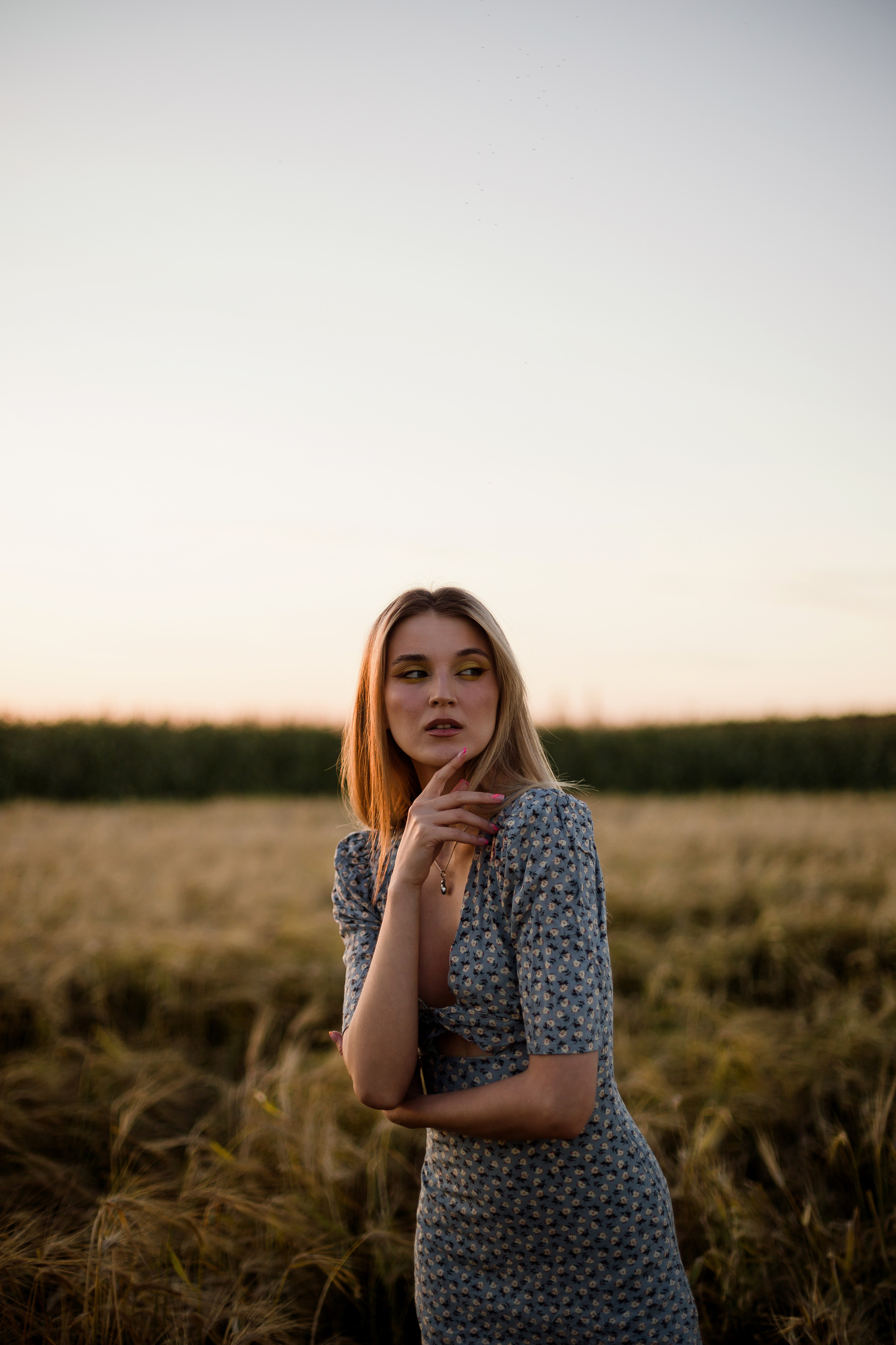 Inst: Md: @ellkomakup_ Mua: @ellkomakup_  Org: @creative_photoday