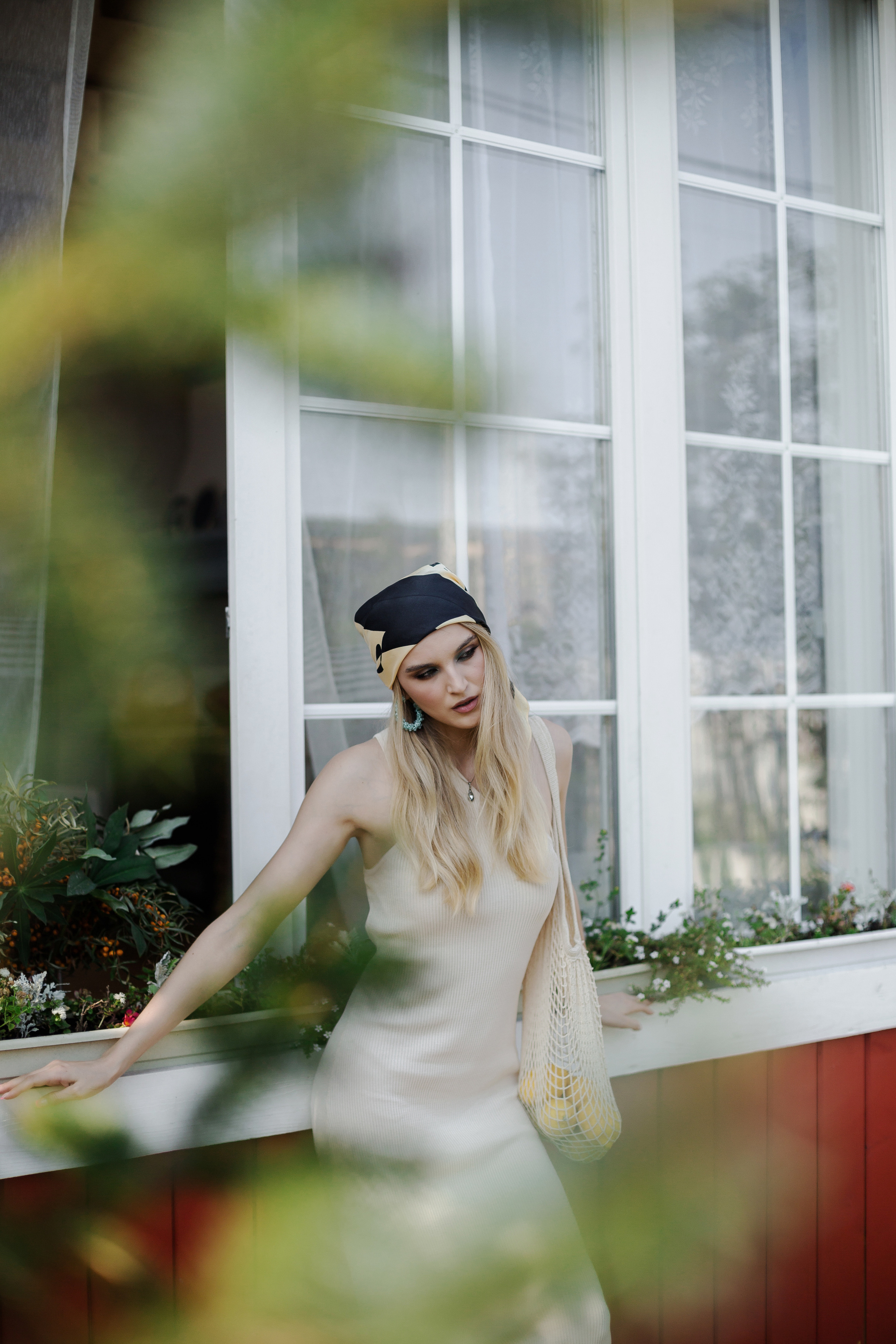 Inst: Md: @ellkomakup_ Mua: @ellkomakup_  Org: @creative_photoday Loc: @leonadacha