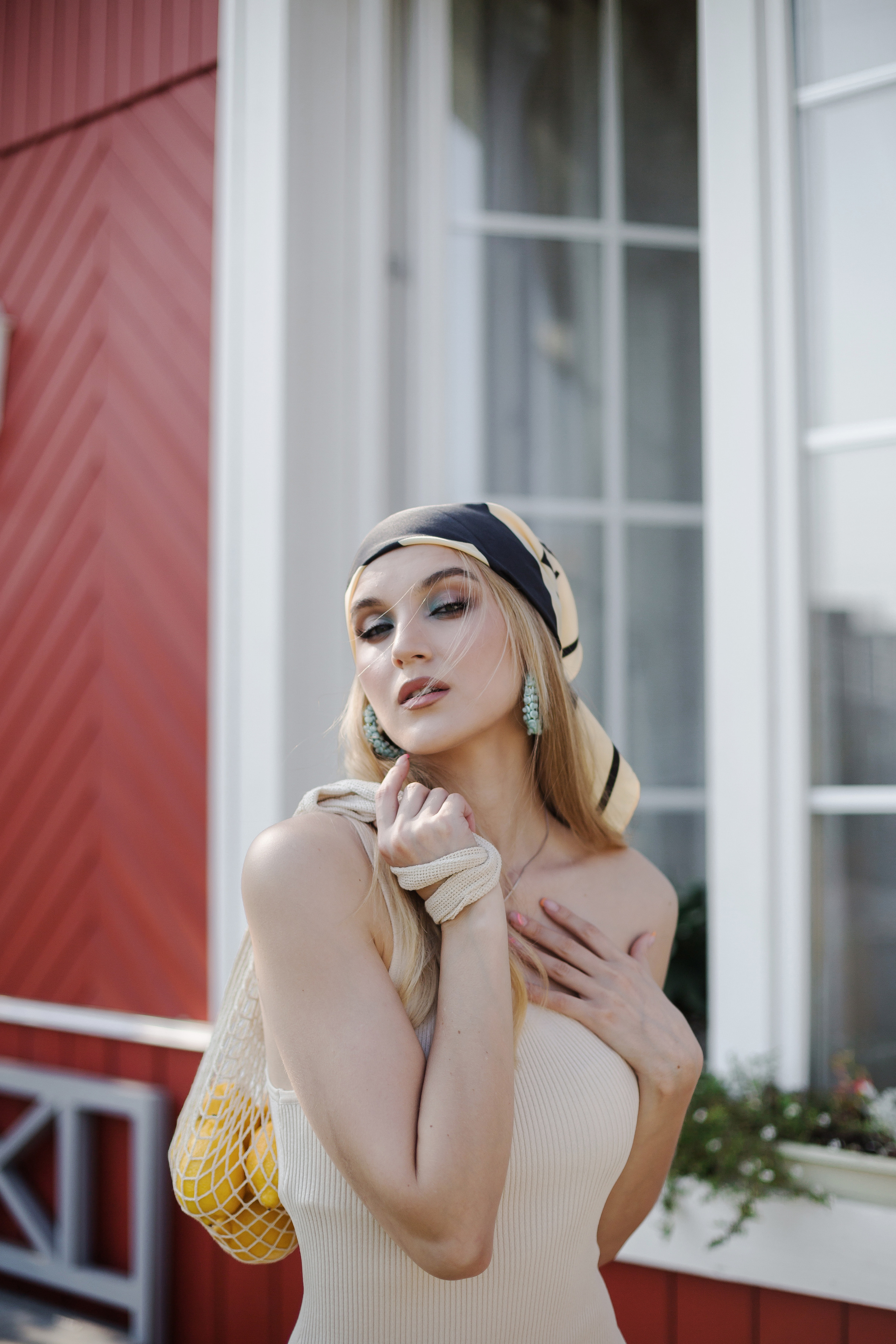 Inst: Md: @ellkomakup_ Mua: @ellkomakup_  Org: @creative_photoday Loc: @leonadacha