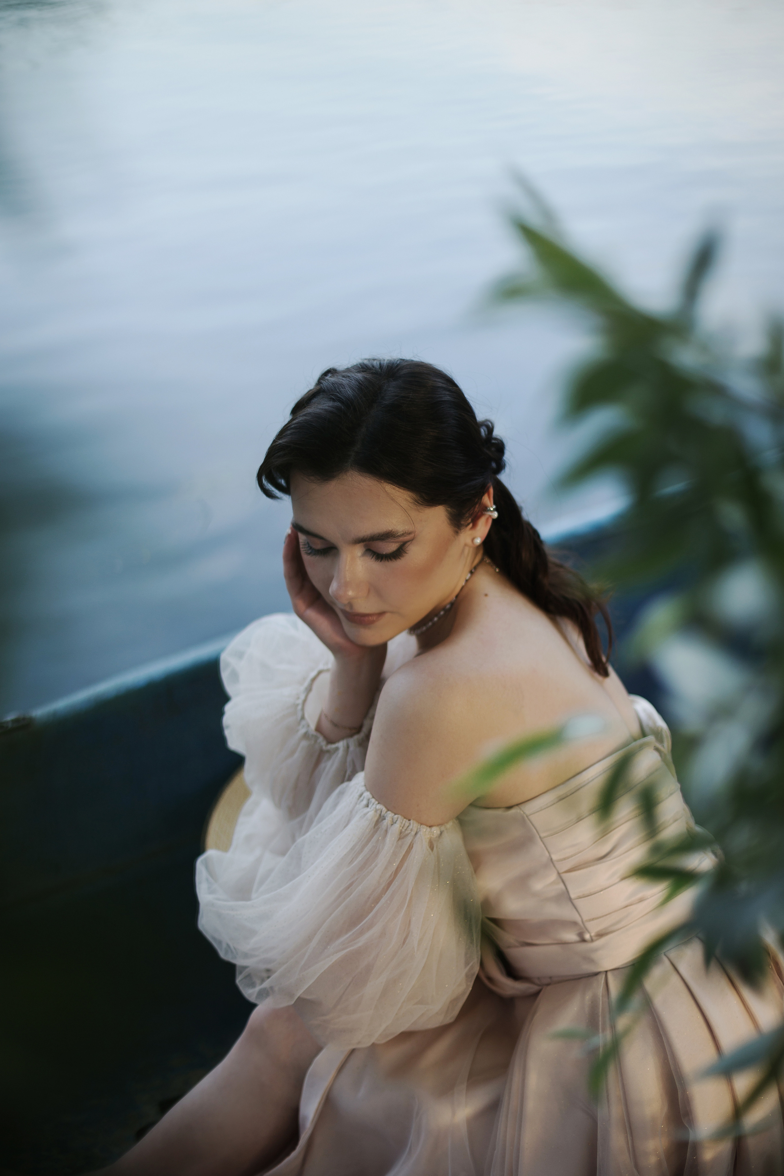 Inst: Md: @aldruuuz Mua: @kuklius_muah Dress: @studio_of_dresses Org: @creative_photoday Loc: @evgeniya_pyatnitskaya