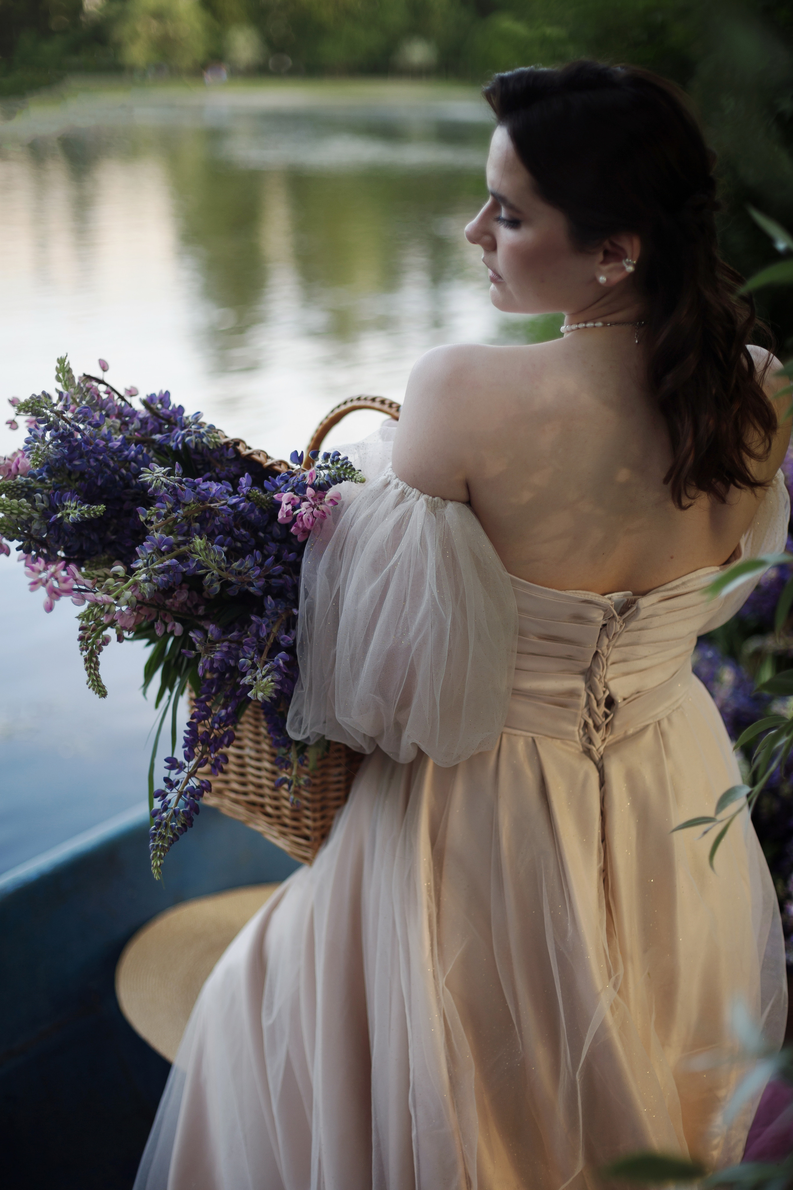 Inst: Md: @aldruuuz Mua: @kuklius_muah Dress: @studio_of_dresses Org: @creative_photoday Loc: @evgeniya_pyatnitskaya