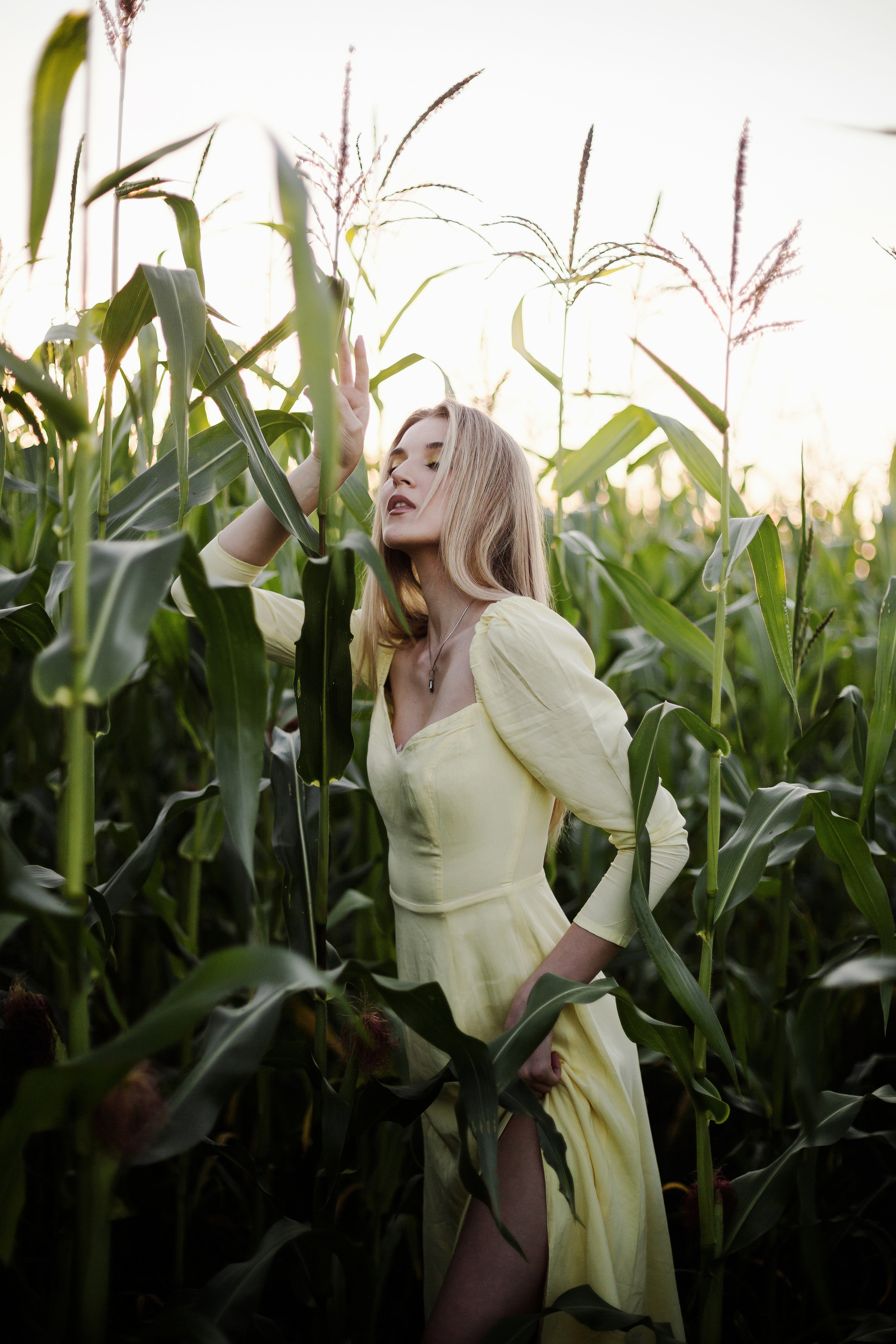 Inst: Md: @ellkomakup_ Mua: @ellkomakup_  Org: @creative_photoday