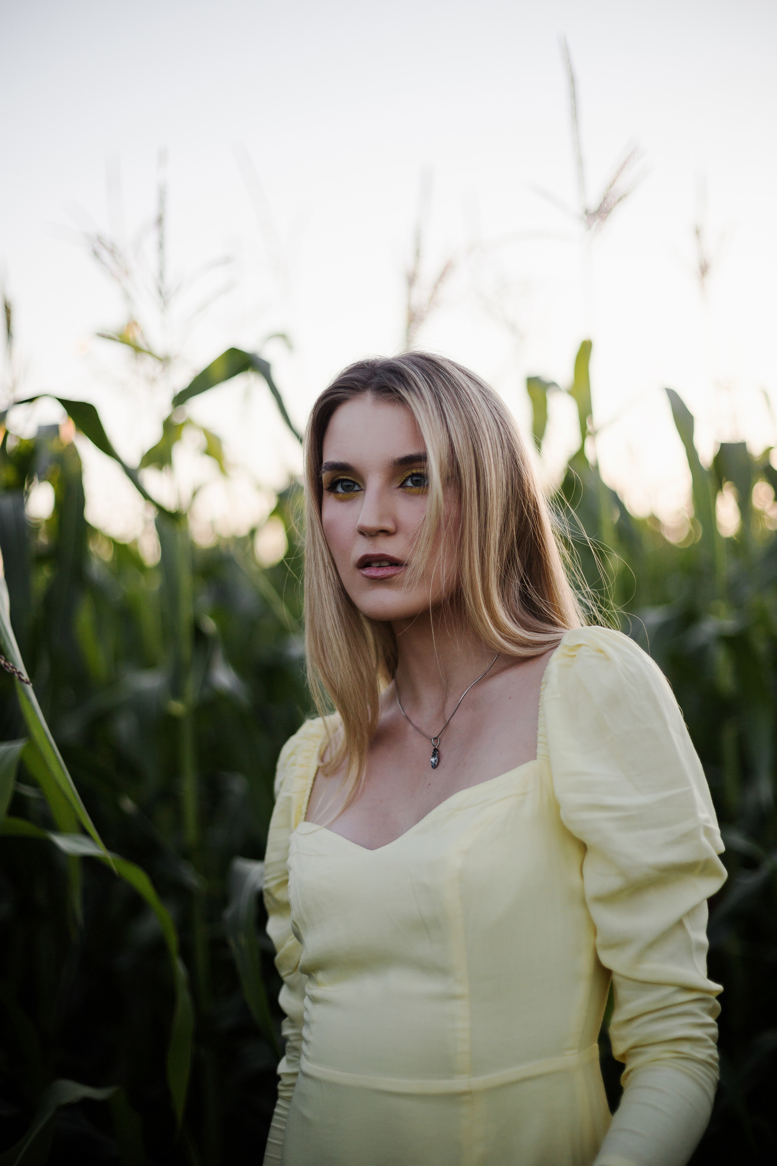 Inst: Md: @ellkomakup_ Mua: @ellkomakup_  Org: @creative_photoday