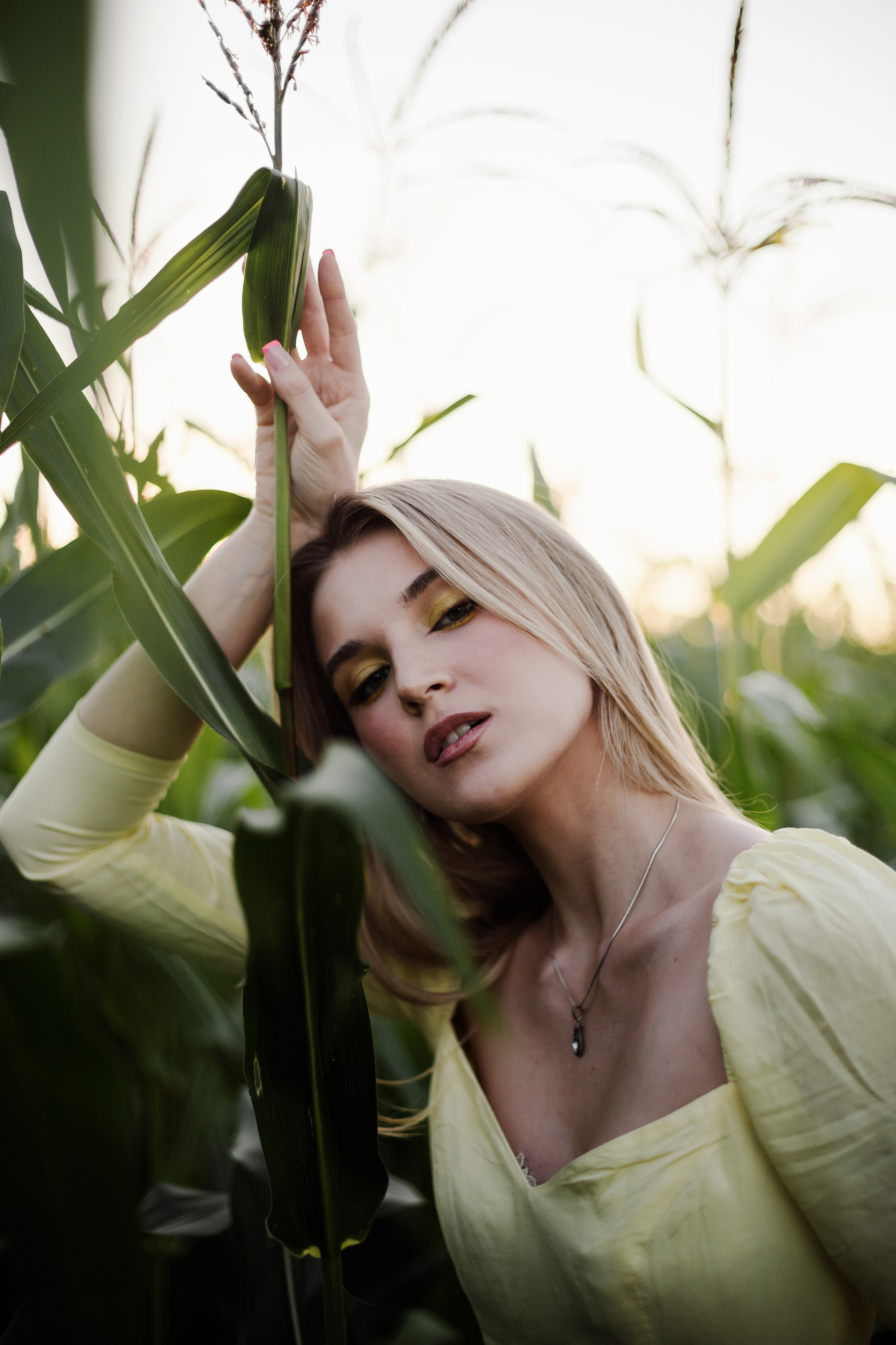 Inst: Md: @ellkomakup_ Mua: @ellkomakup_  Org: @creative_photoday