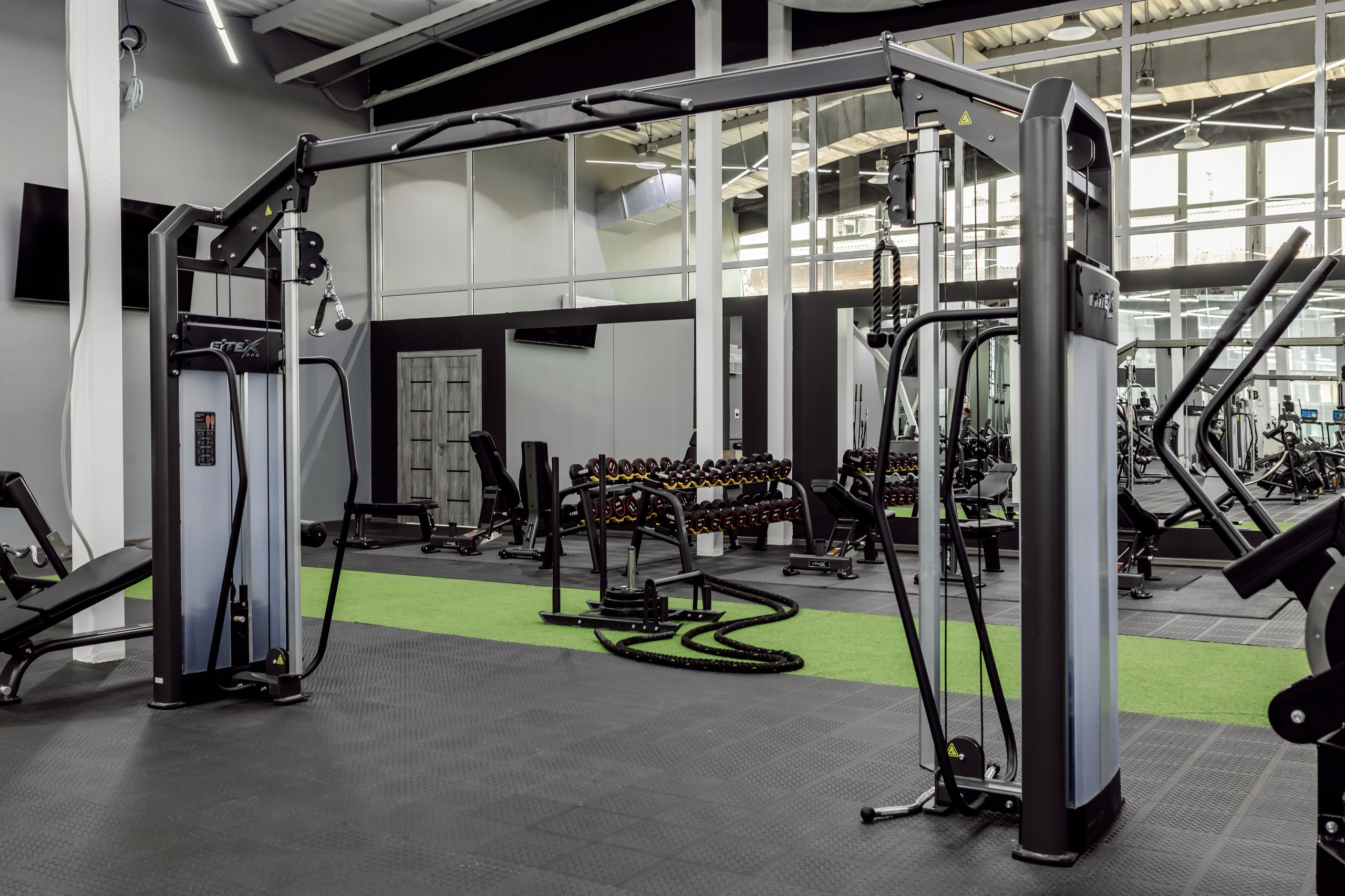 Фотосъемка спортивного клуба HUMAN. Интерьерный, предметный и контент фотограф в Иркутске Наталья Карпова