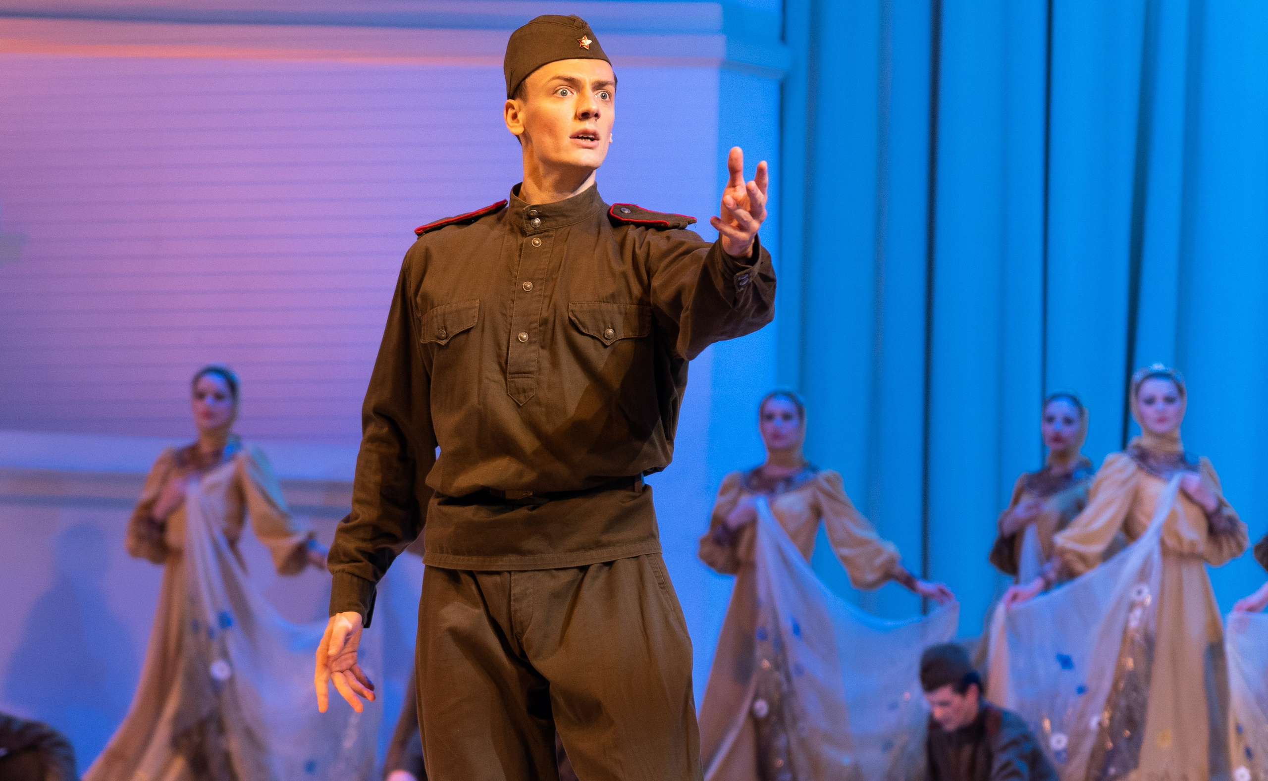 Ансамбль «Берёзка» им. Н. С. Надеждиной. Фотограф Николай Костюк