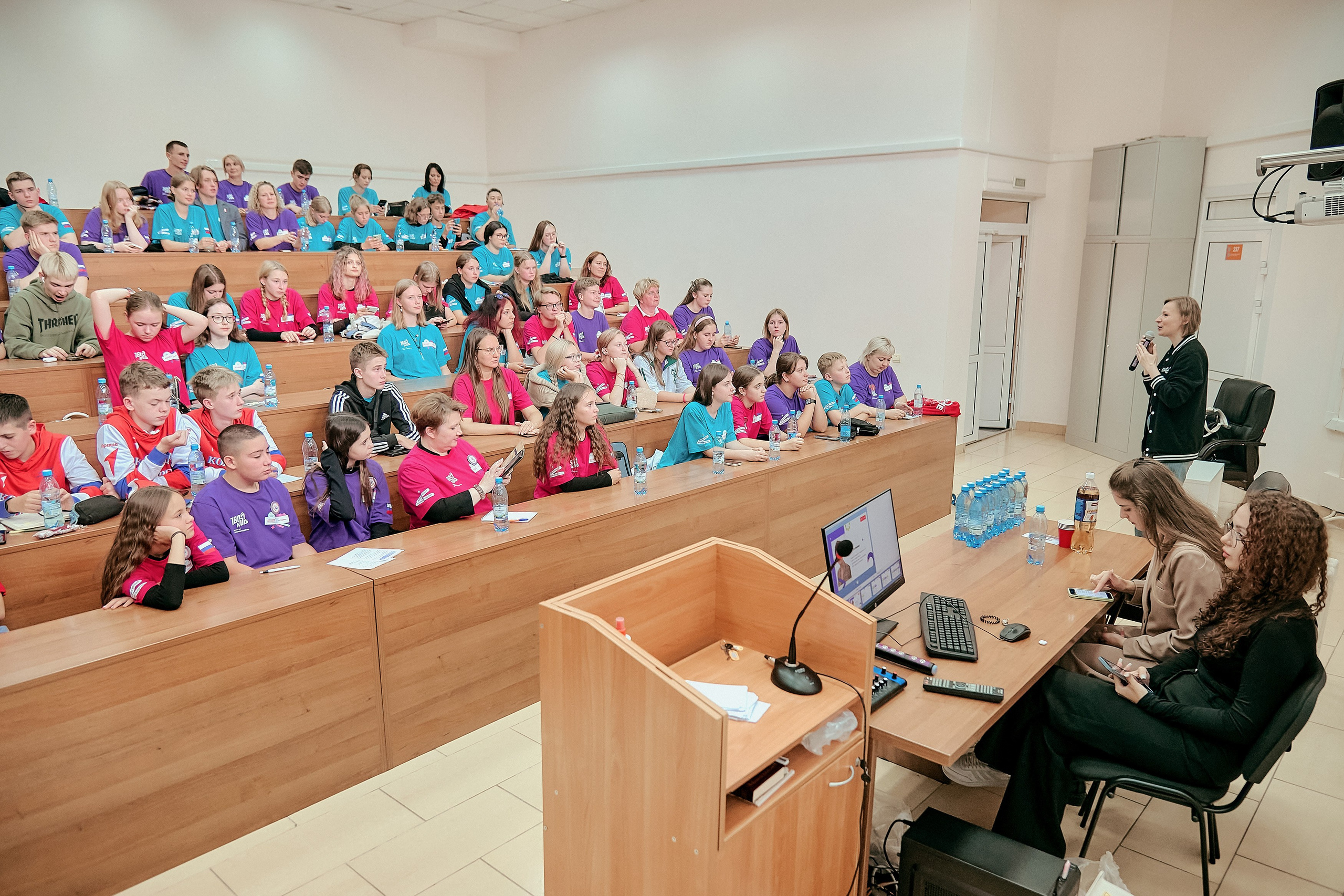 Большая перемена. Фотограф Яковлев Роман — Красноярск