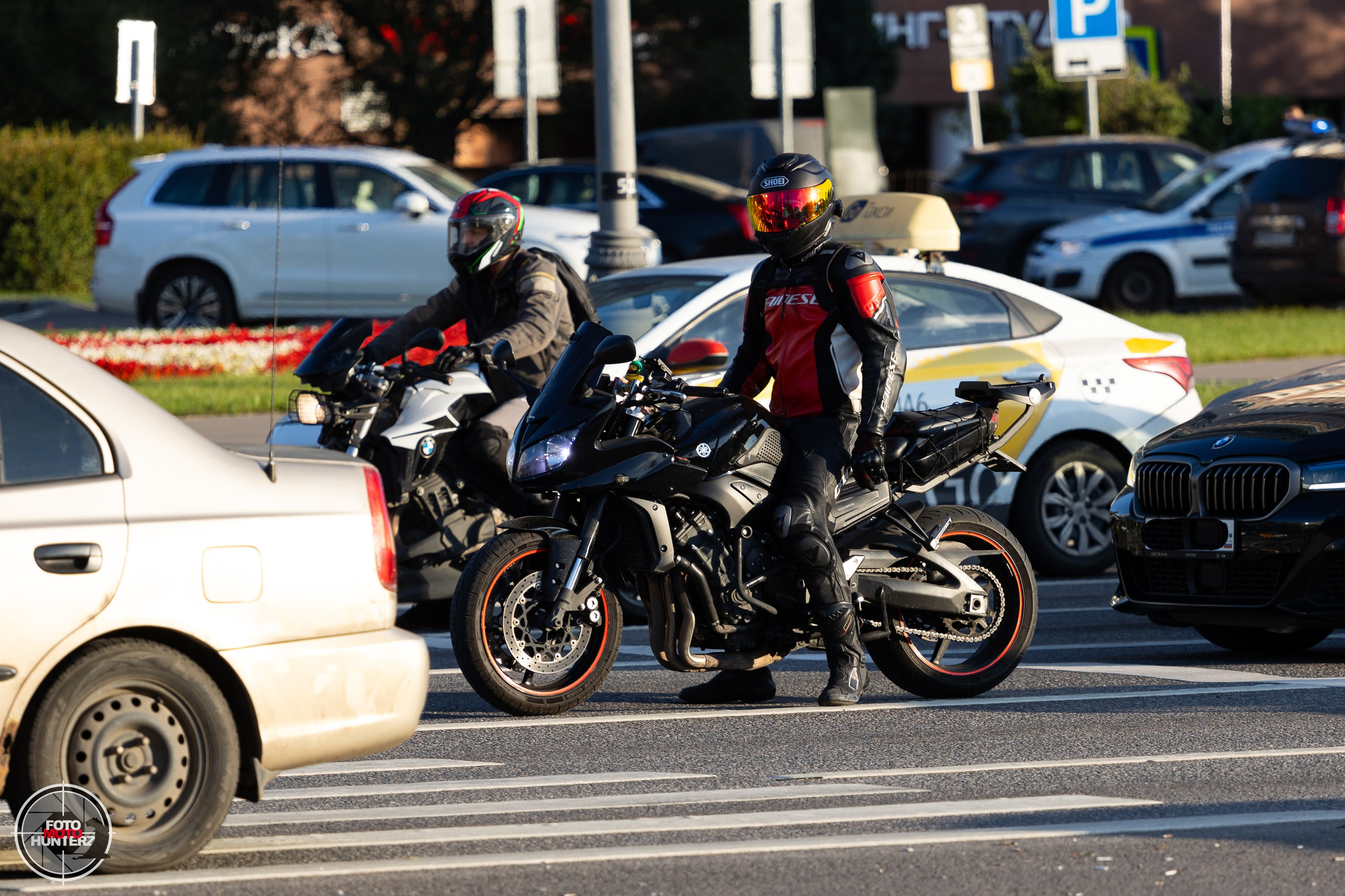 Мотоциклы на улицах города. Фотограф Ольга Гирусова «Пантерочка» Москва
