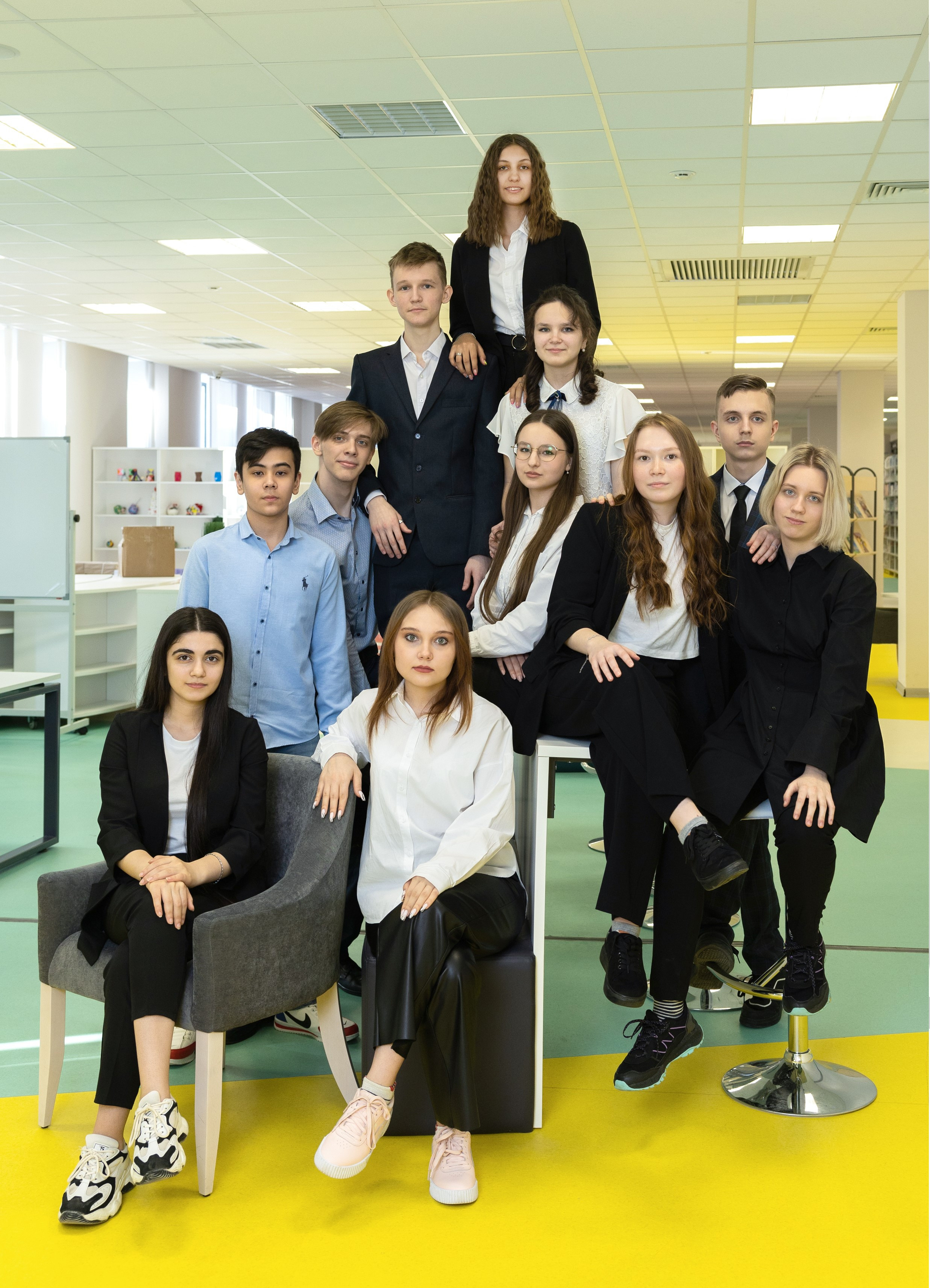 Школа 9-11 классы. Выпускные альбомы для детского сада и школы