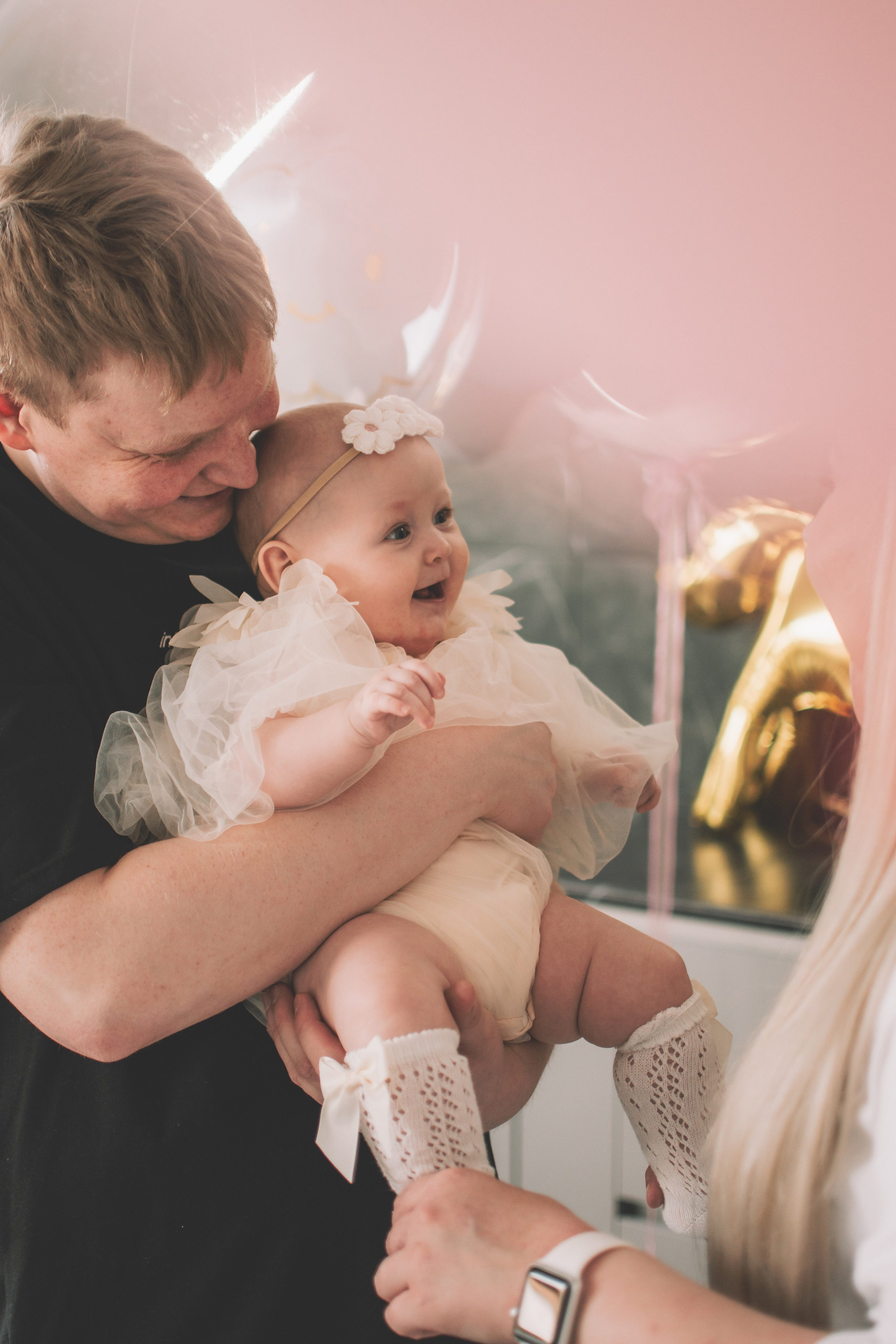 Съемка в честь полгодика. Семейный и свадебный фотограф Губкинский и Ставрополь