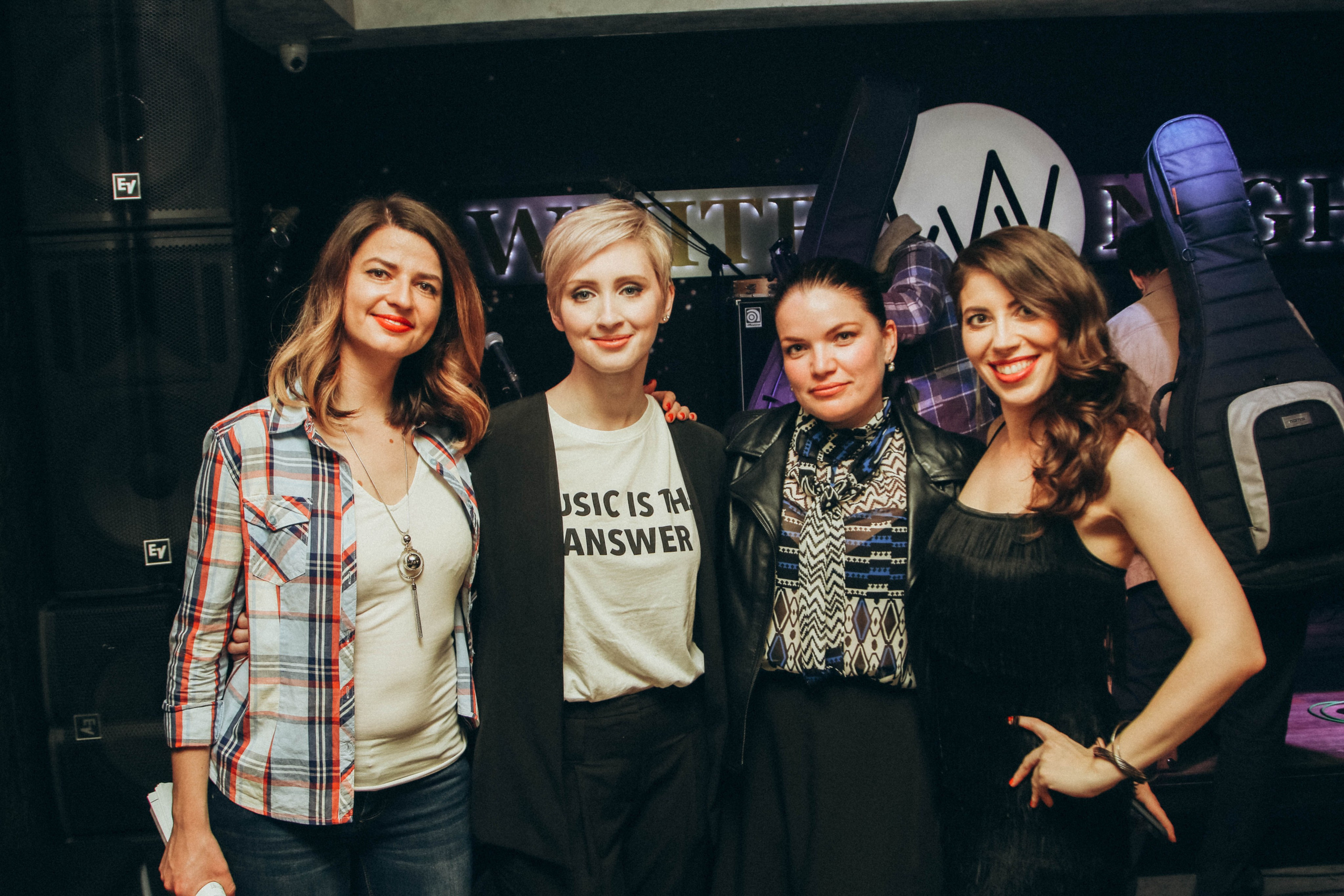 Концерт в ресторане White Night Music Joint. Репортажный фотограф во Всеволожске и Санкт-Петербурге Владимир Капустин