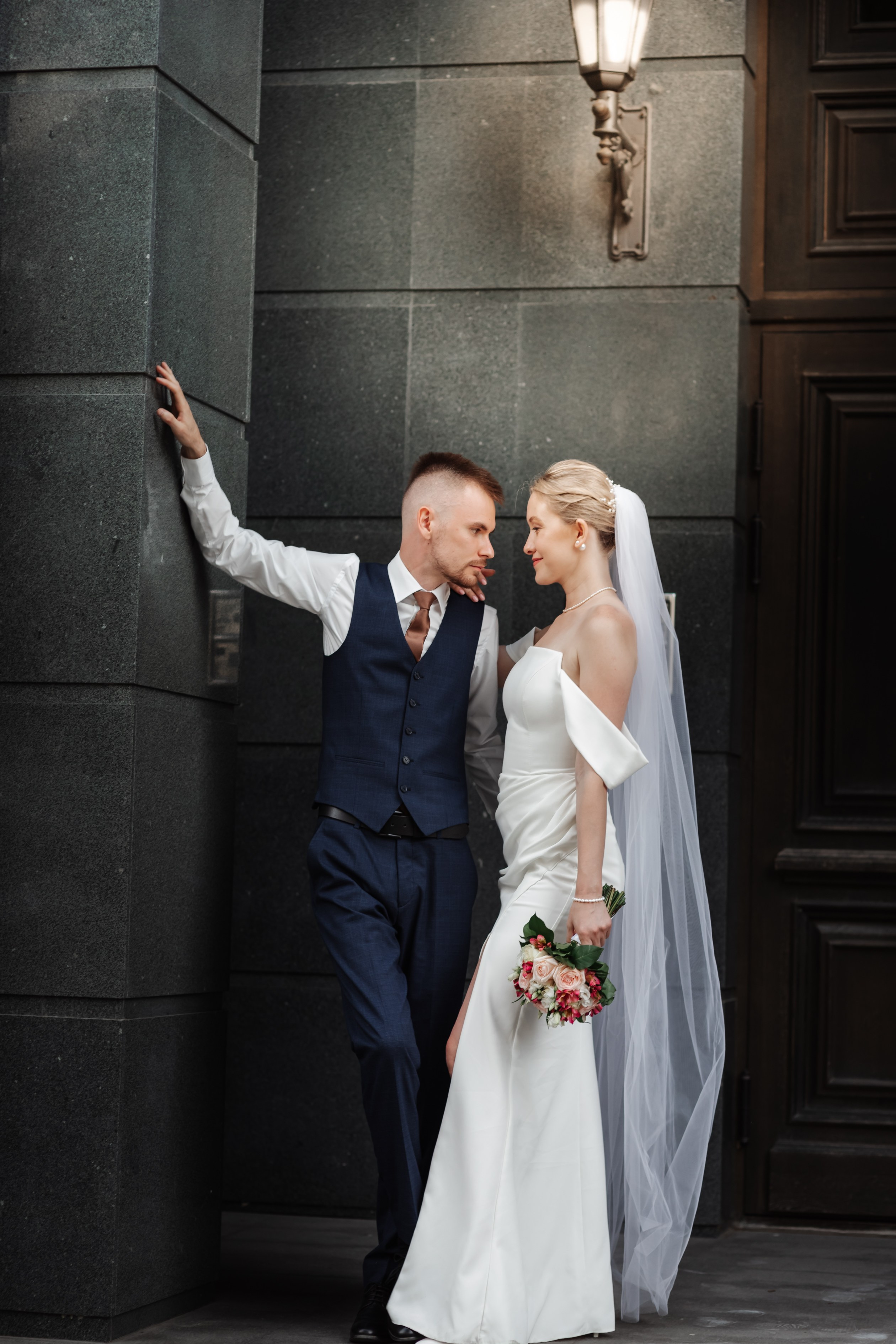 Свадебная съёмка. Люксмедиа — это команда фотографов и видеографов. Город Казань. Дамир Сафин