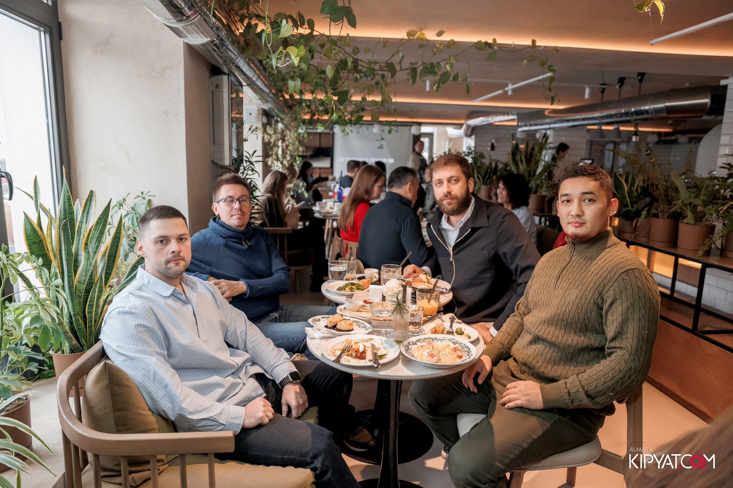 БИЗНЕС-ЗАВТРАК ASAPGROUP. КИПЯТКОМ АЛМАТЫ! Фотосъемка мероприятий в Алматы