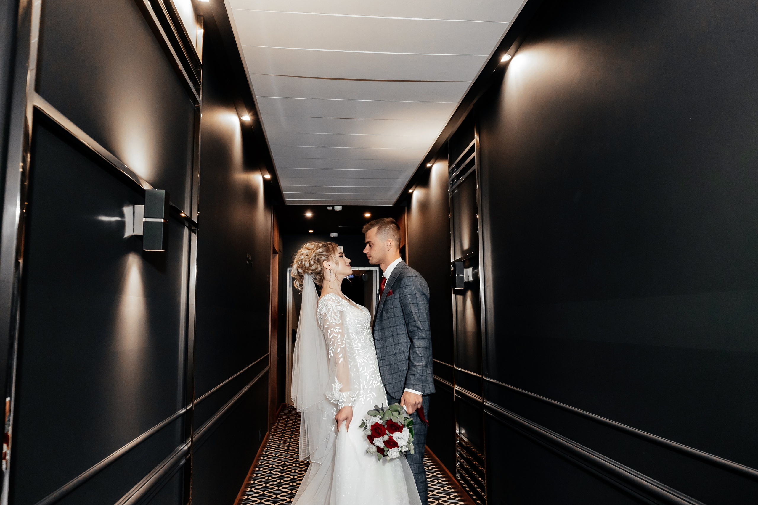 Свадебная фотосессия в отеле