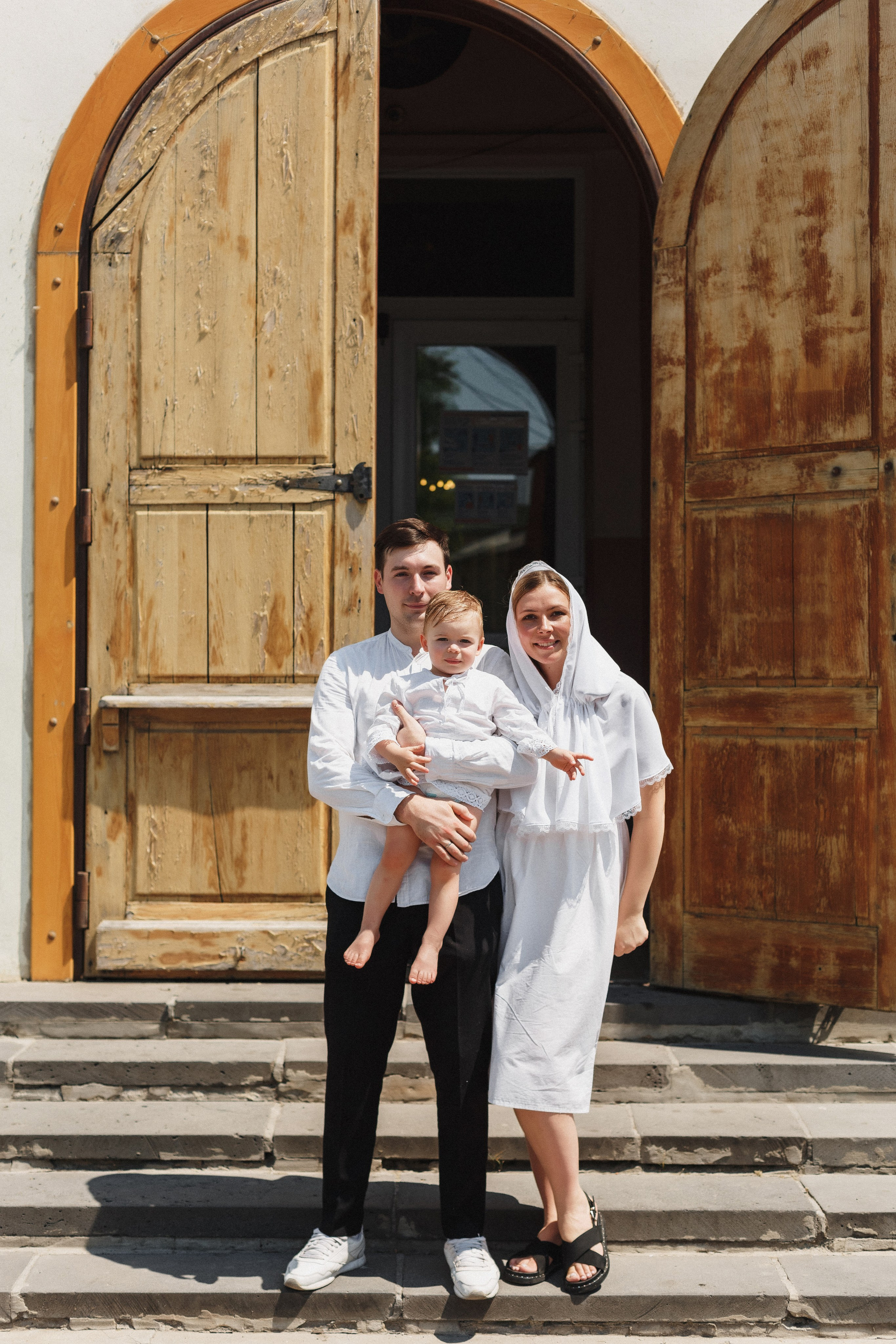 Фотосъёмка крещения Ильи в Никольской церкви Таганрога. Свадебный и семейный фотограф в Таганроге Бакарюк Антон