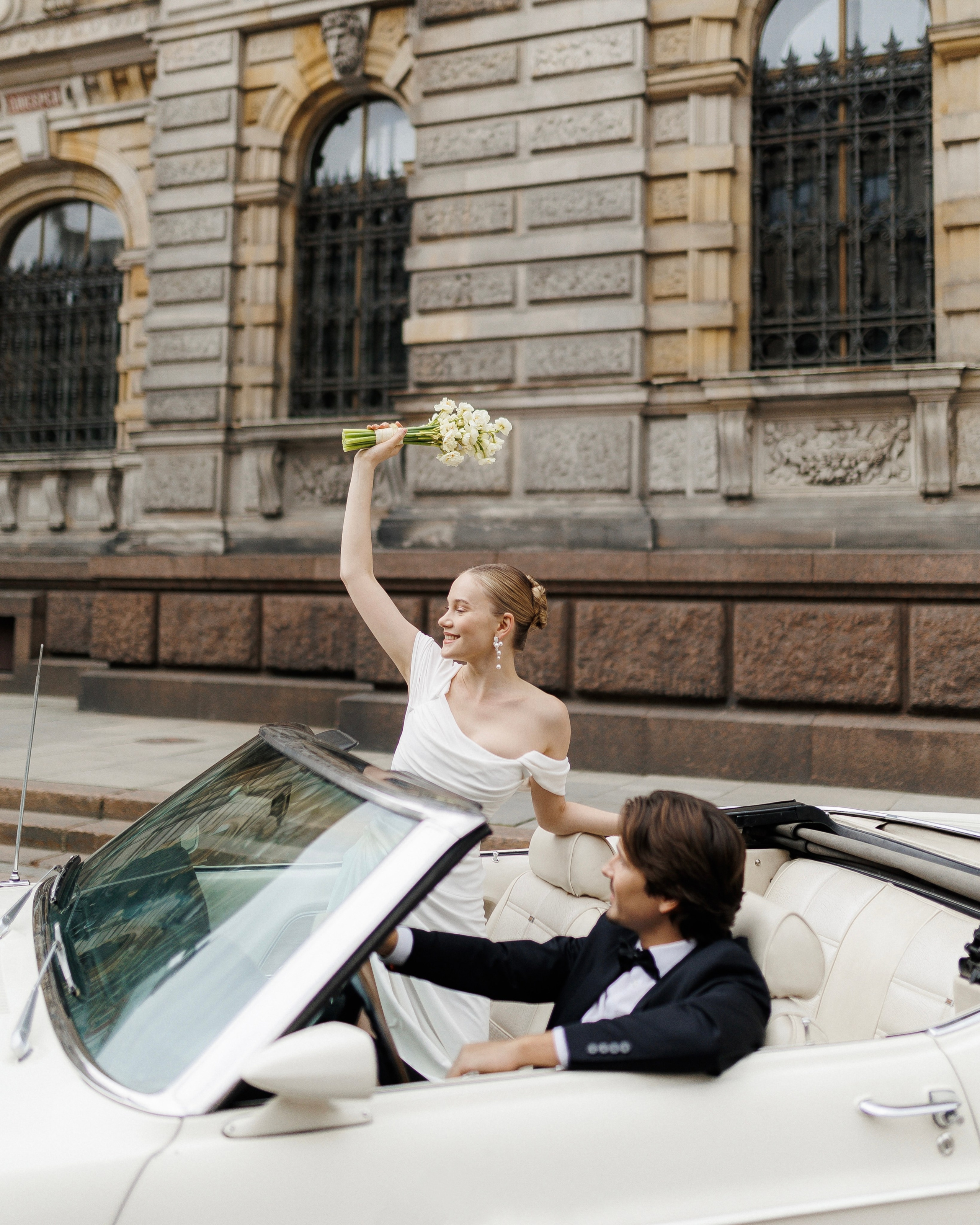 ···. Свадебный фотограф в Санкт-Петербурге Александра Чукавина