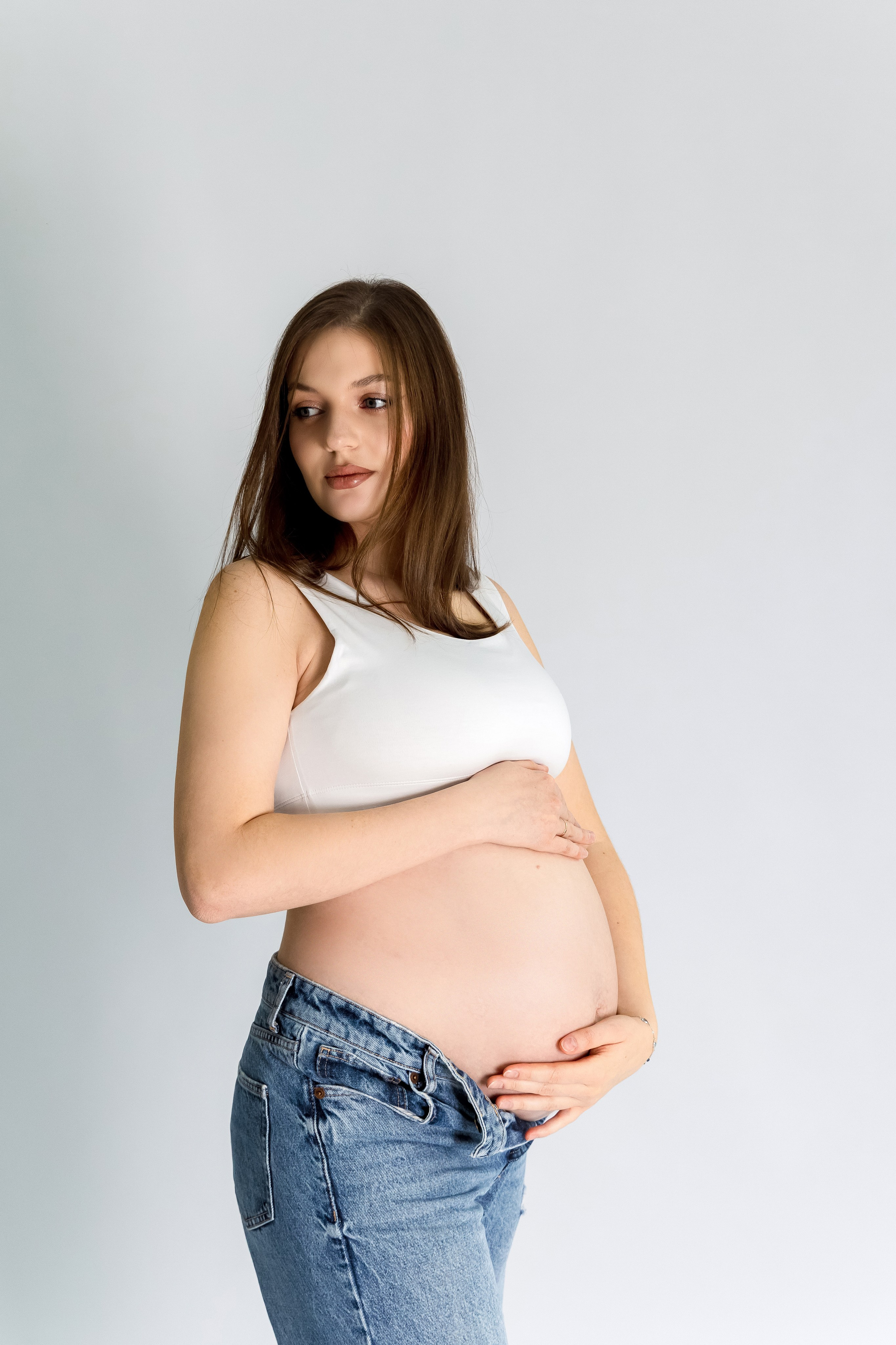 Студийная съёмка беременности. Свадебный и семейный фотограф в Каспийске Алёна Нурмагомедова