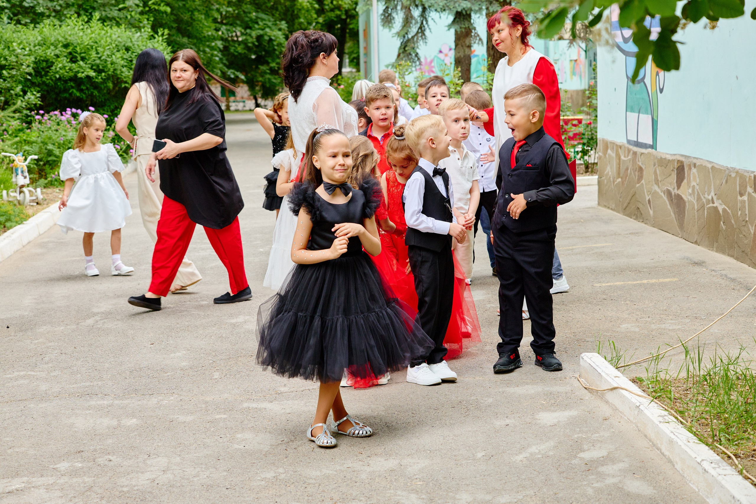 Выпускной 45 сад. Фотограф Выпускные альбомы Таганрог Сергей Коробченко