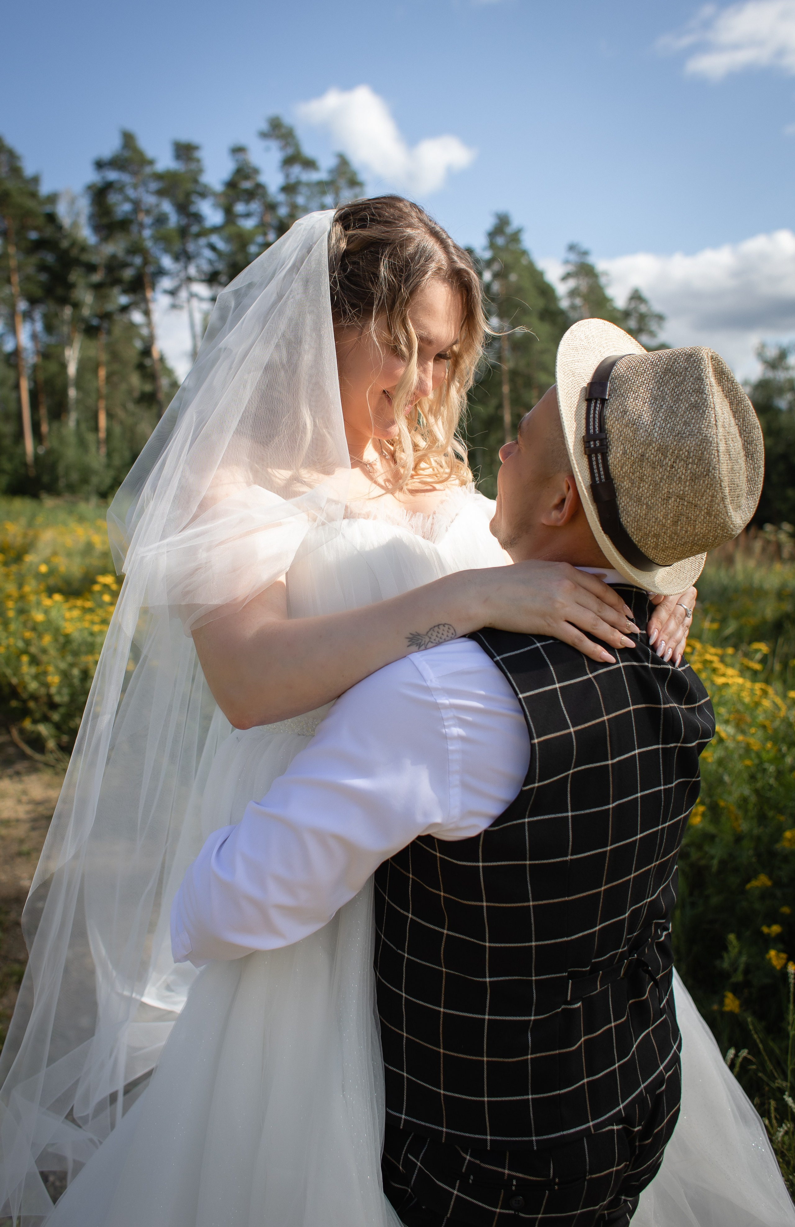 Свадебная фотосессия за городом. Фотограф Татьяна Орлова