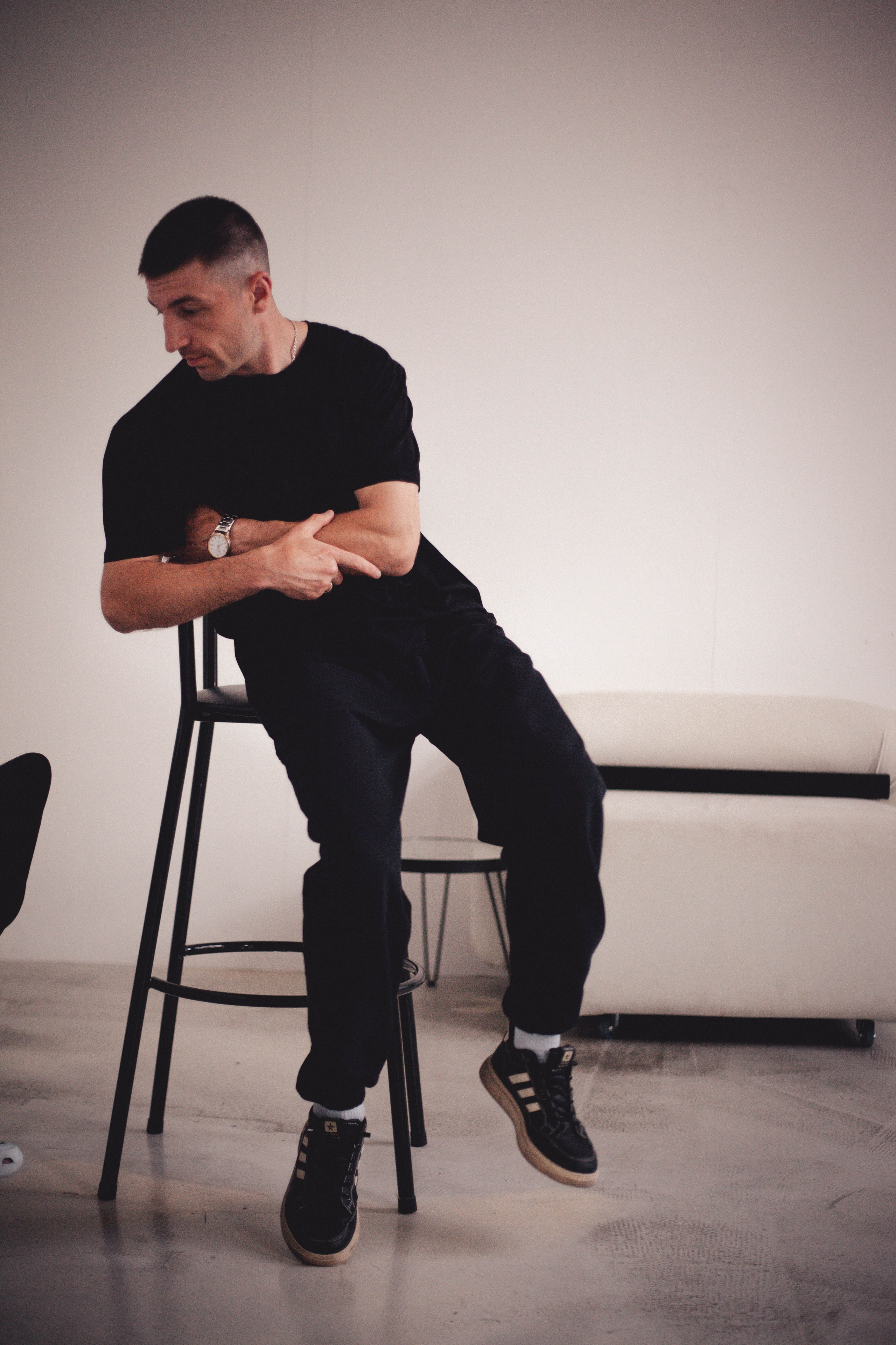 Студия. Уличный фотограф Города N