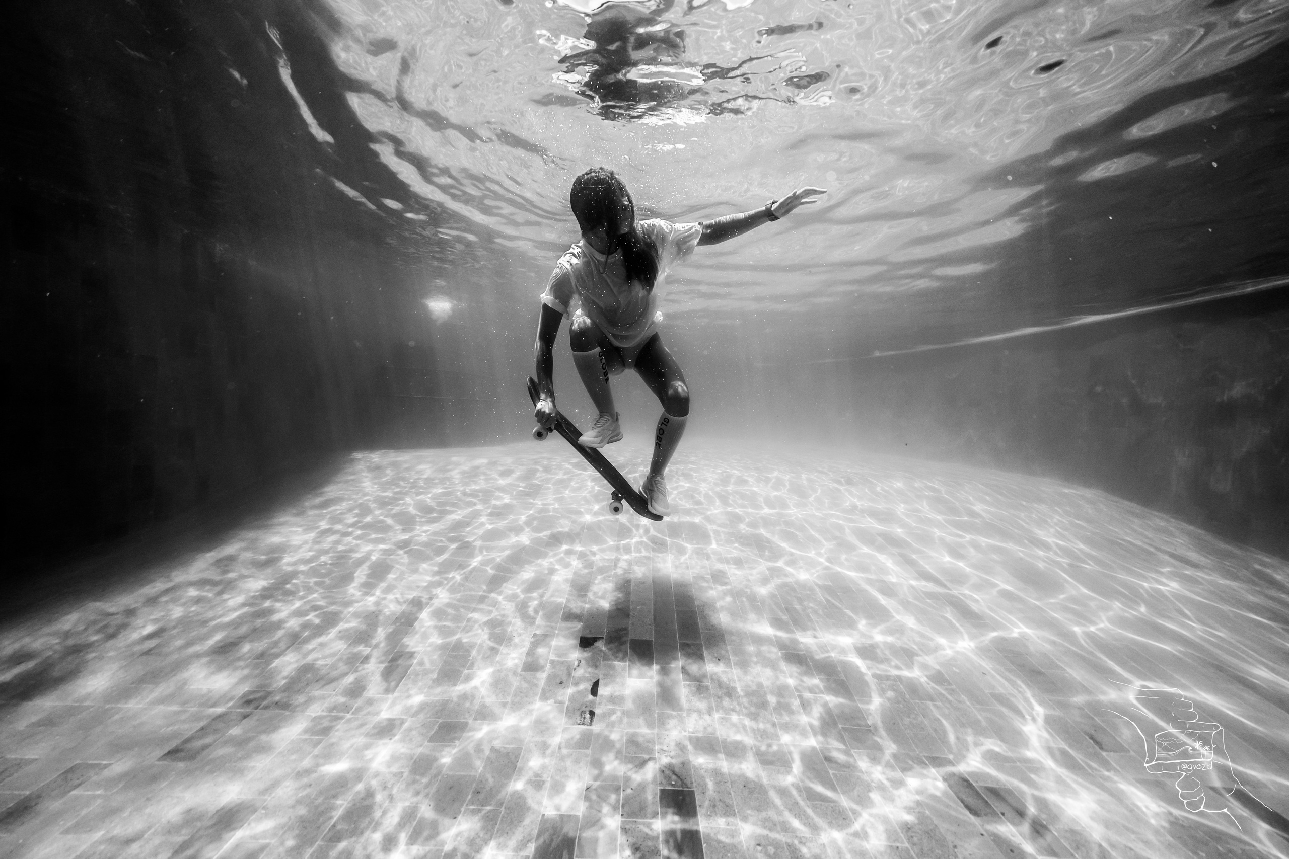 Фотосесии в Бассейне 18+. Лайфстайл Фотограф и Профессиональный Водный Фотограф в Москве