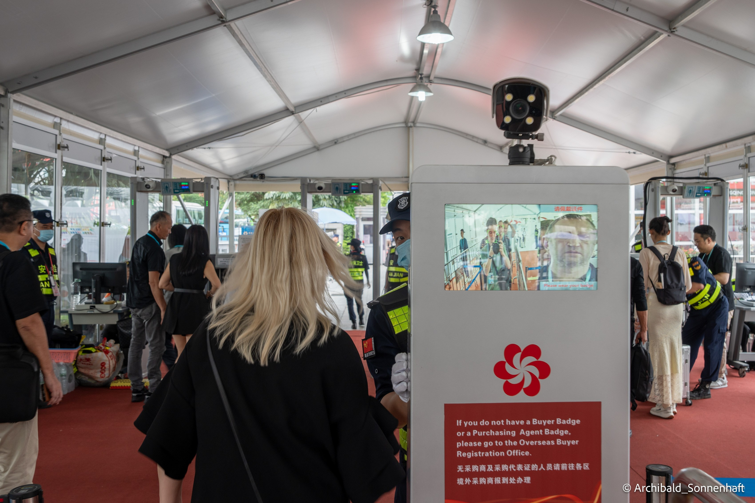 Short trip to Canton fair. Photographer in Guangzhou, China. Archibald Sonnenhaft