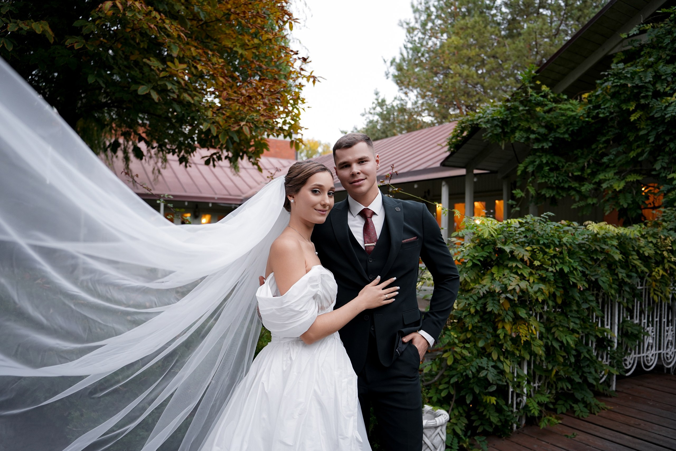 Свадебная экспресс-фотосессия на территории ресторана «Атаманская усадьба» в Ростове-на-Дону. Дмитрий и Арина 💫. Свадебный фотограф в Ростове-на-Дону. Таинство Крещения и Венчания, семейные фотосессии. Алёна Чёботова