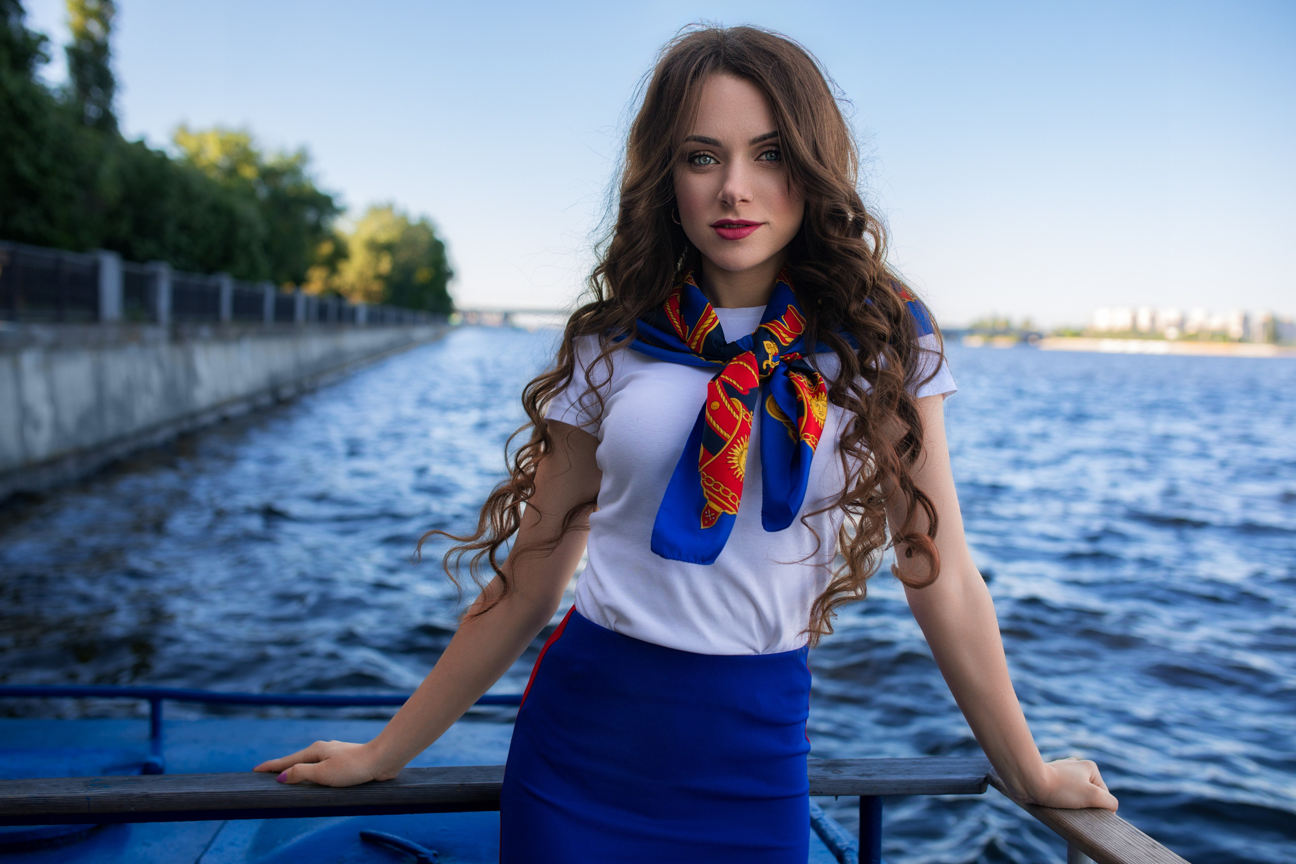 Фотопрогулка на катере с Екатериной для «себя»