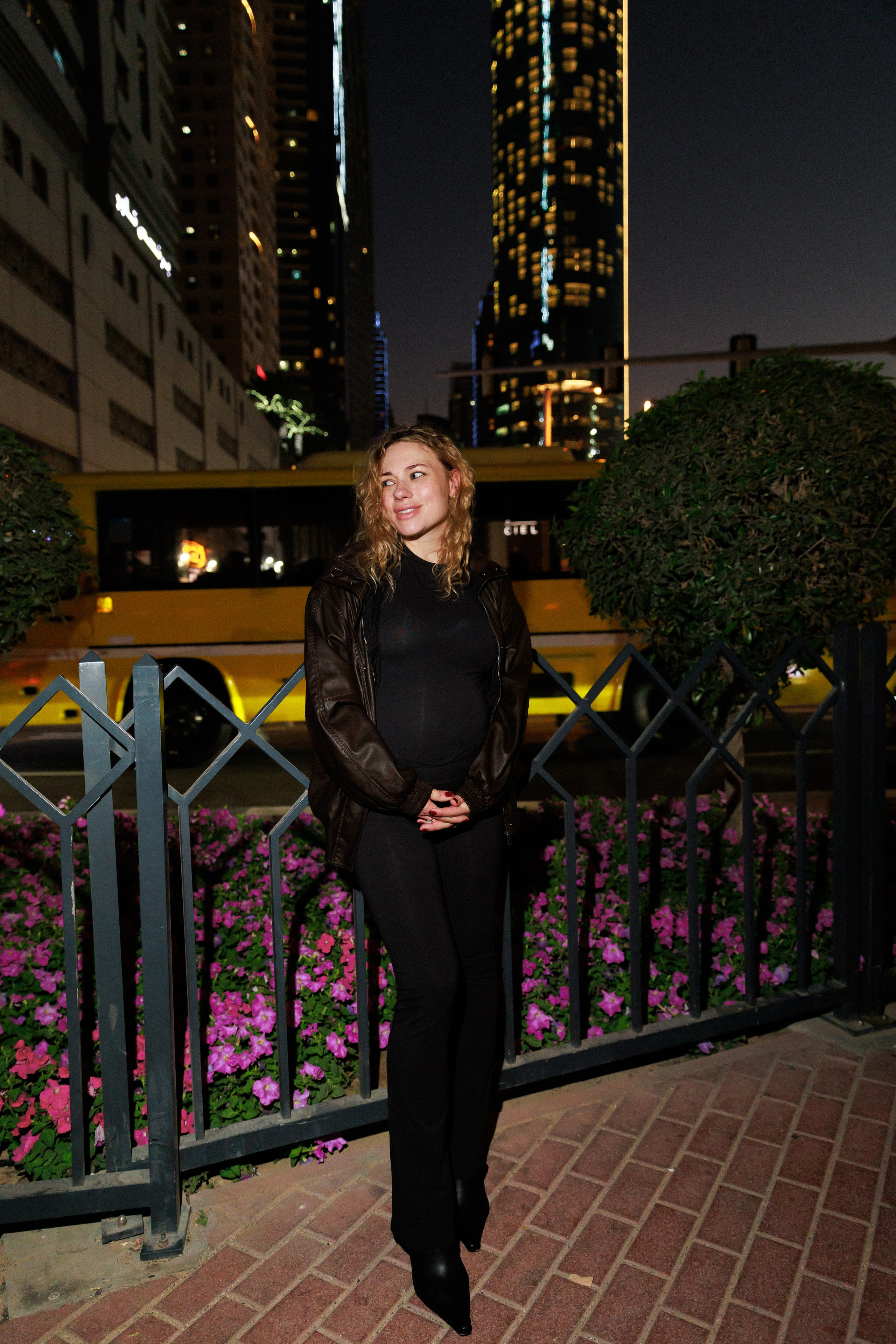 Street Style pregnancy. Валерия Солнцева свадебный и семейный фотограф