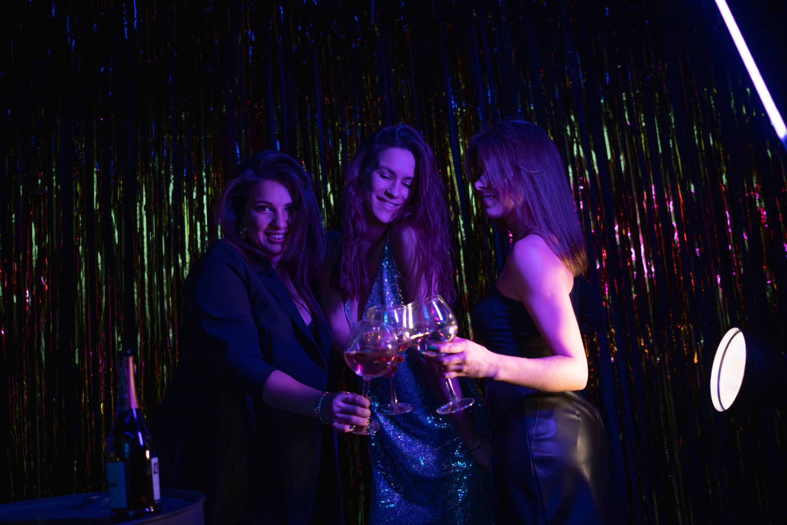 ДевиЧник в Garazh'e. Искренний фотограф