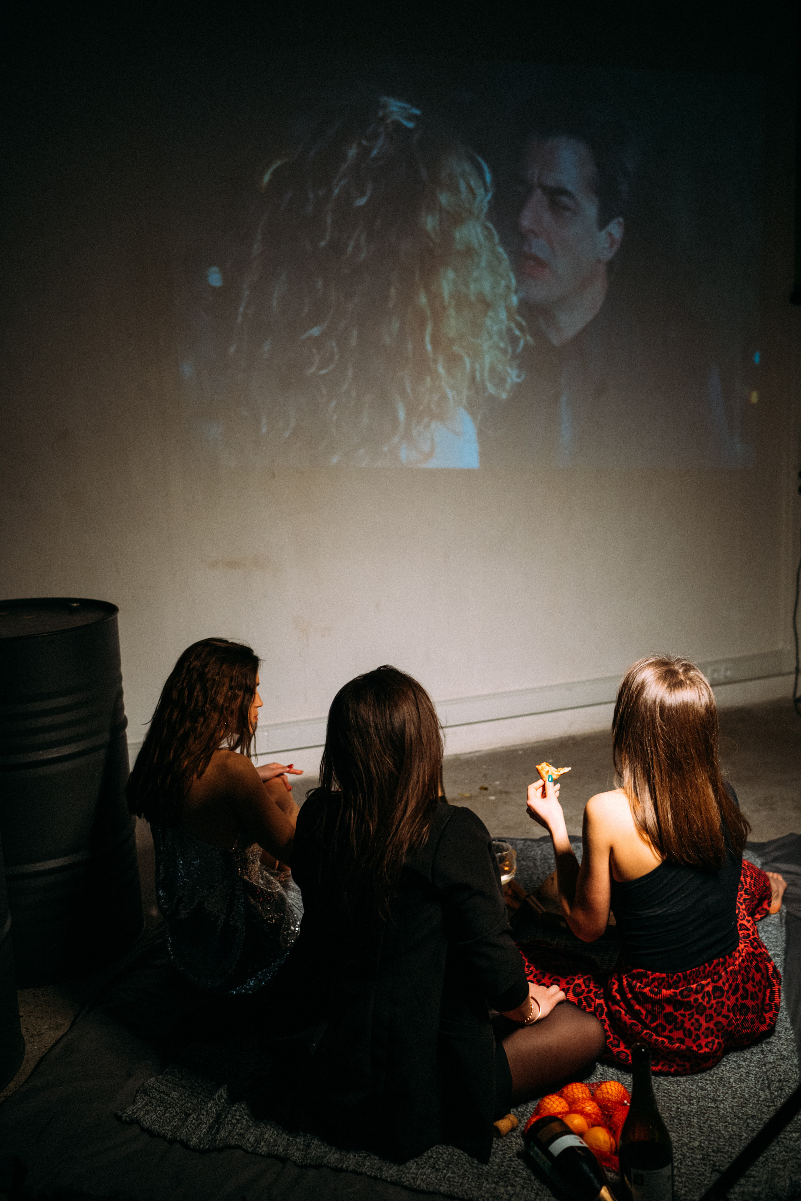 ДевиЧник в Garazh'e. Искренний фотограф