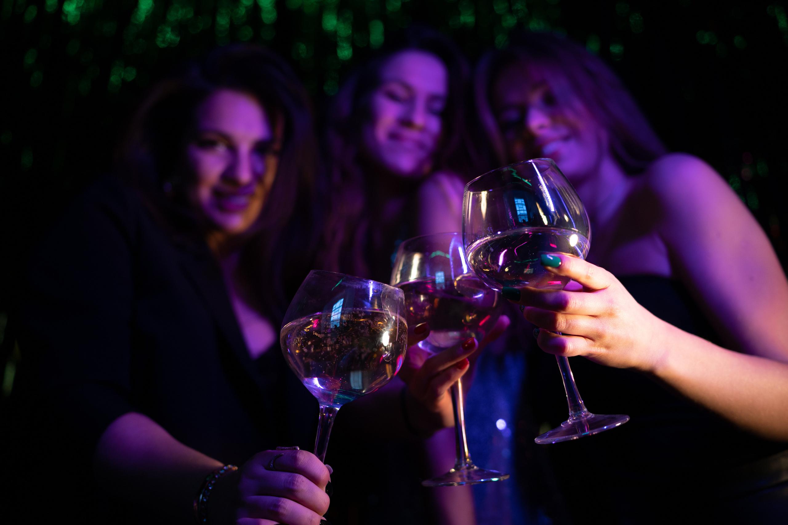 ДевиЧник в Garazh'e. Искренний фотограф