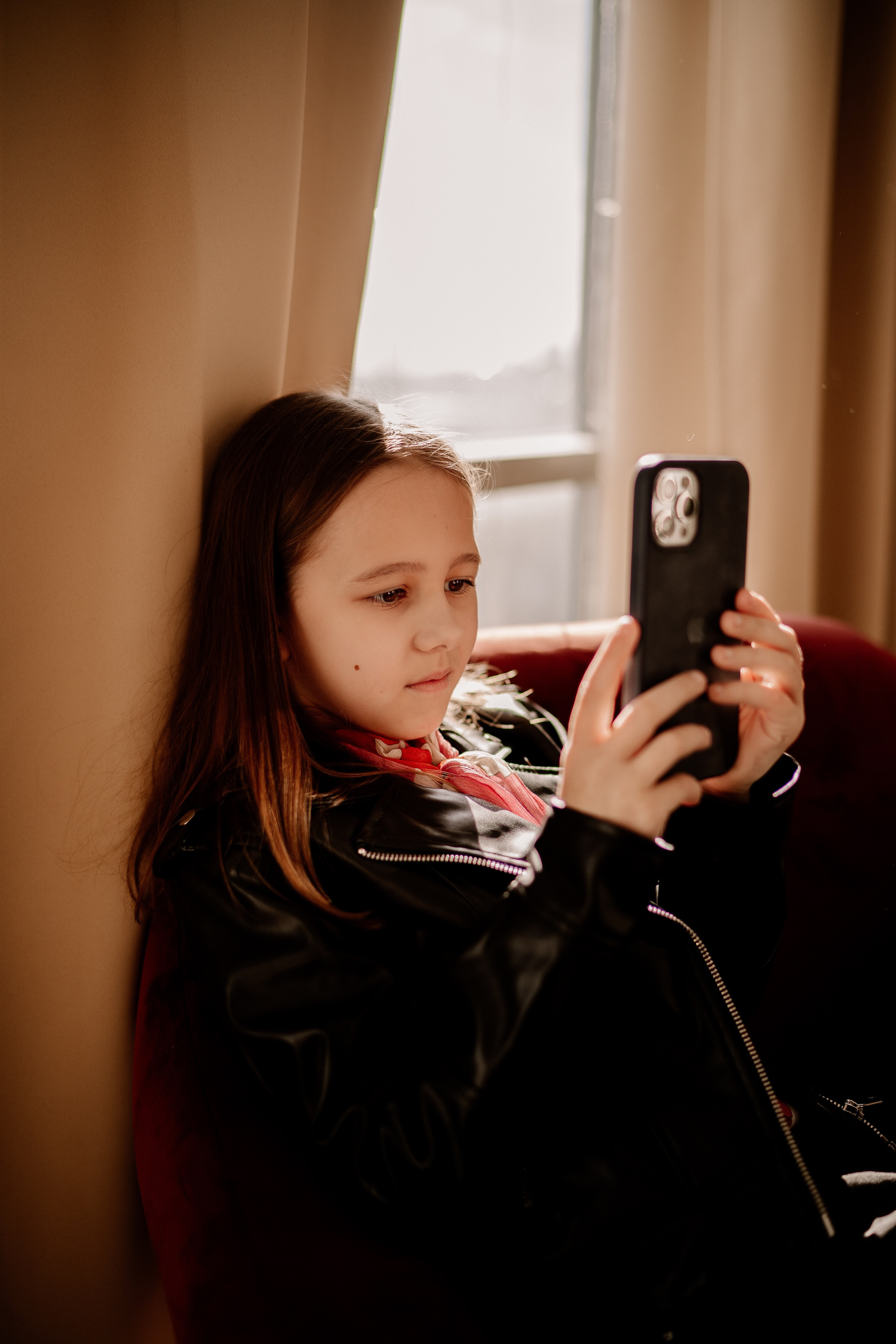 Диана и Надя (в рамках фотопроекта 6 марта). Искренний фотограф