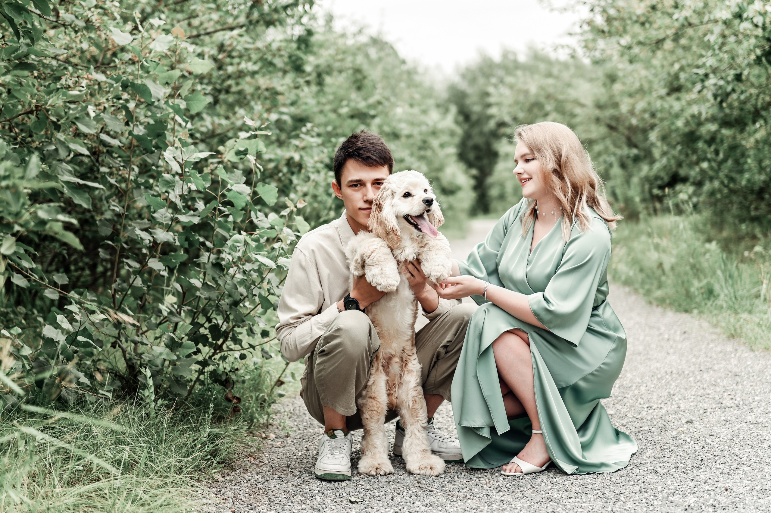 Love story прогулка вместе с песиком))). Свадебный, семейный, детский, контент фотограф в Омске Максим Ильин