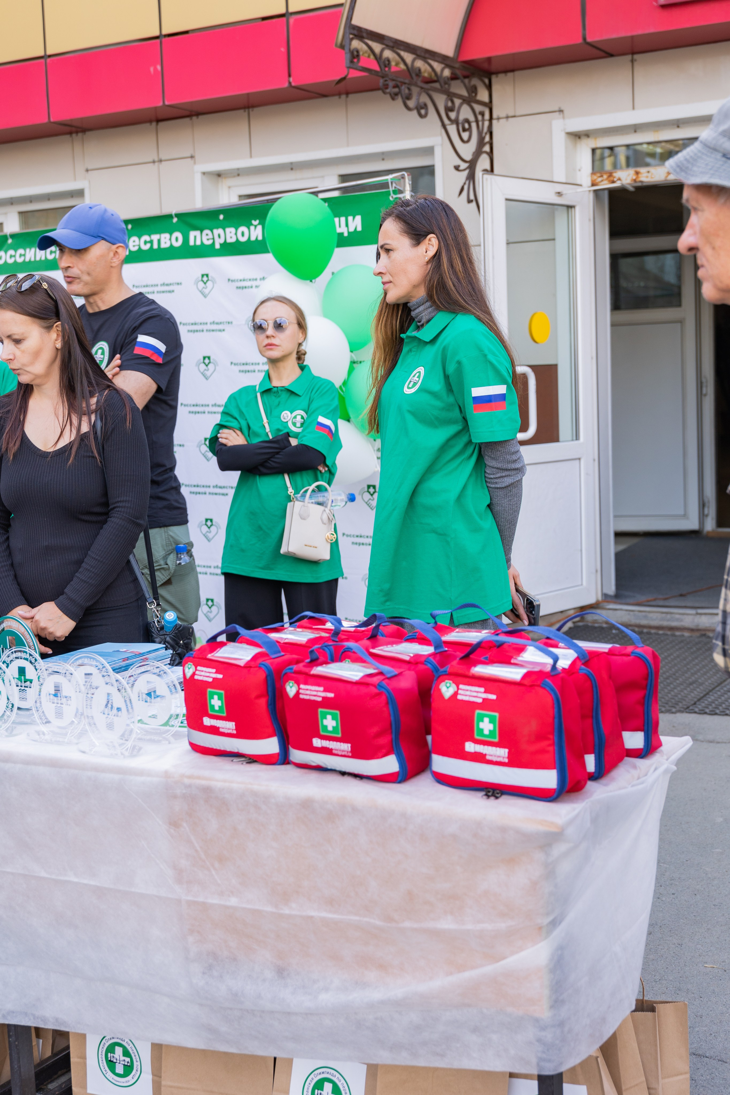 Олимпиада Первой помощи. Выпускные альбомы во Владивостоке