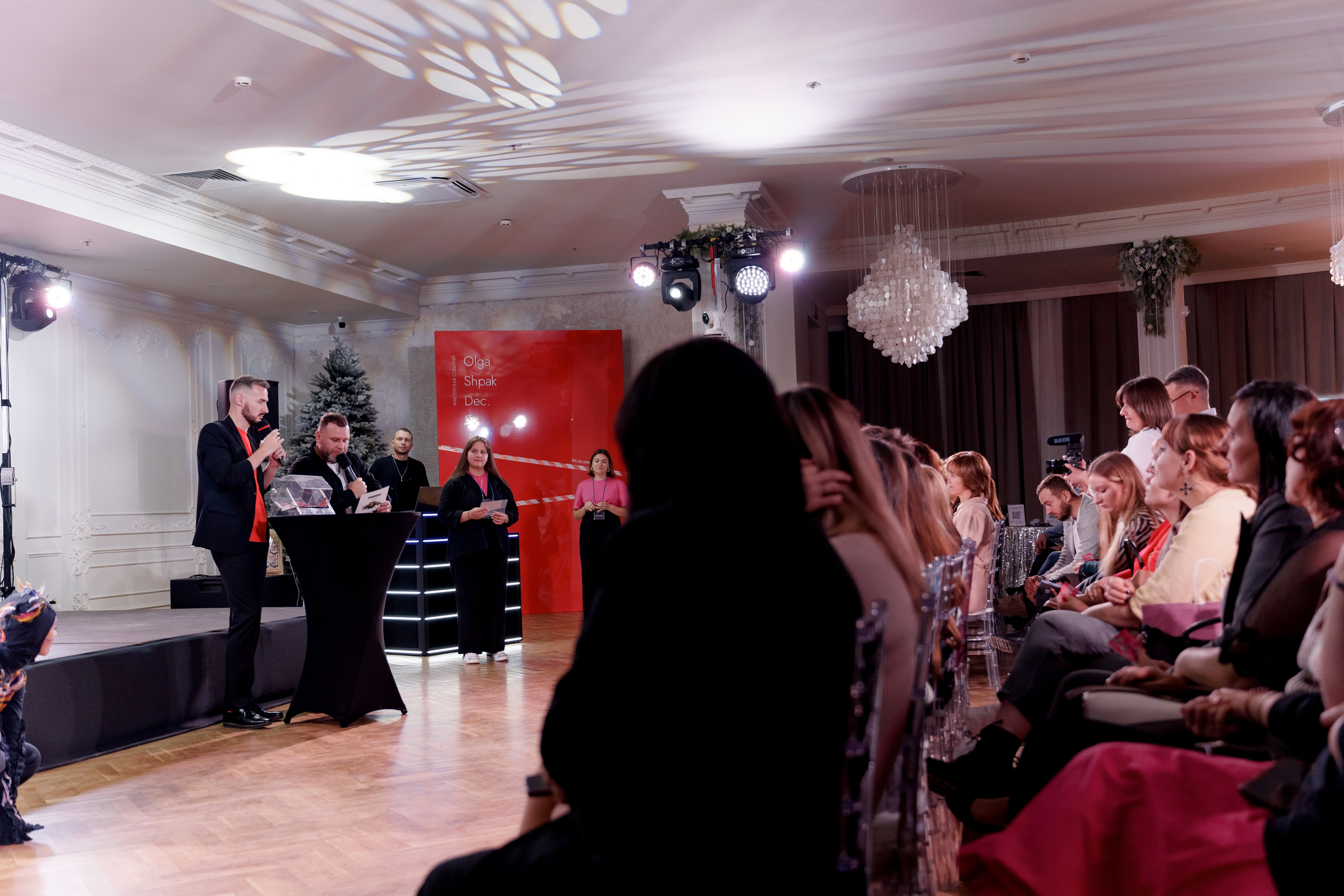 Выставка свадебных специалистов «Свадьба на 1000%». Свадебный фотограф в Санкт-Петербурге