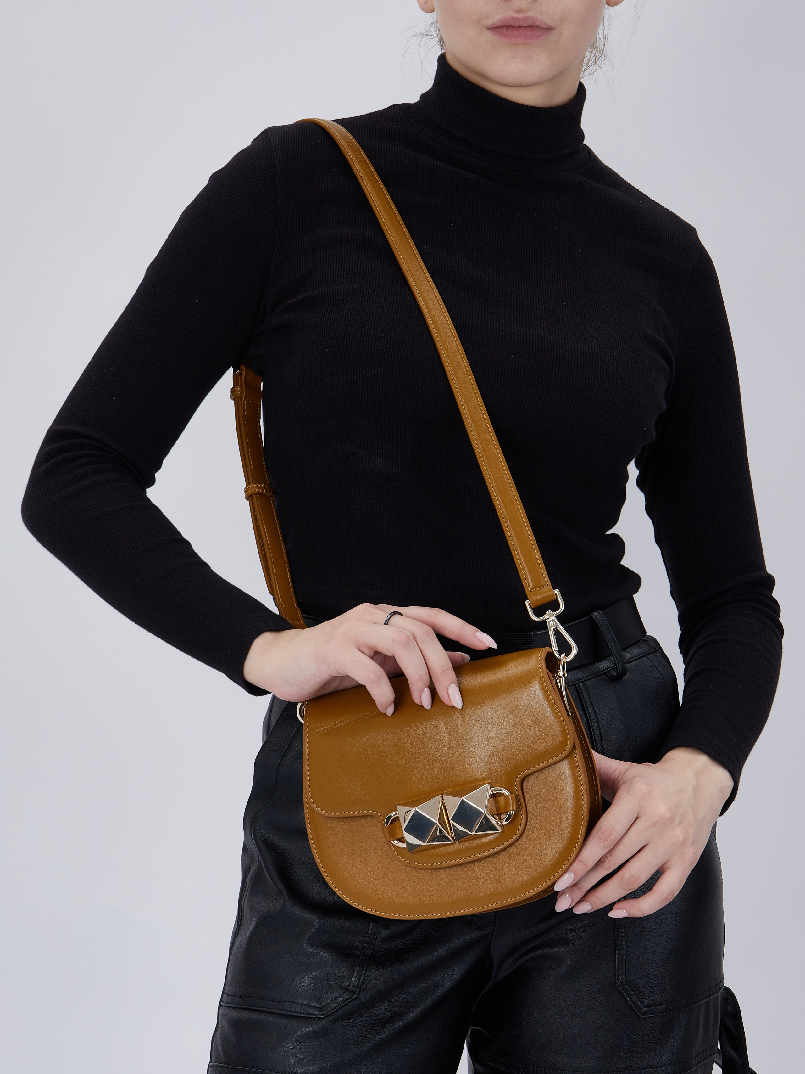 Николь Г. Фото и видео продакшн в Москве — съемка для брендов и маркетплейсов