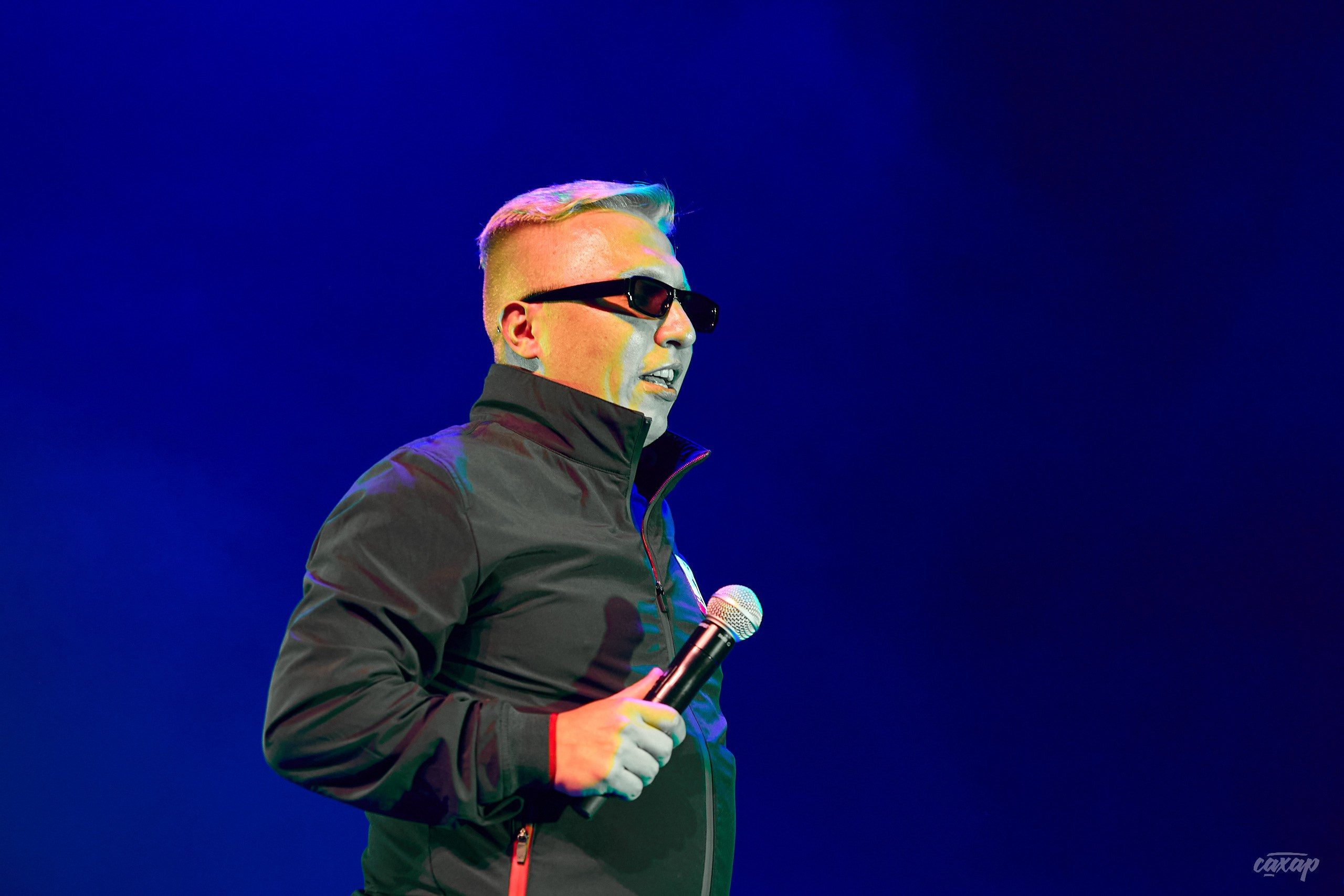 ONYX. Профессиональный фотограф в Екатеринбурге Юра Сахар