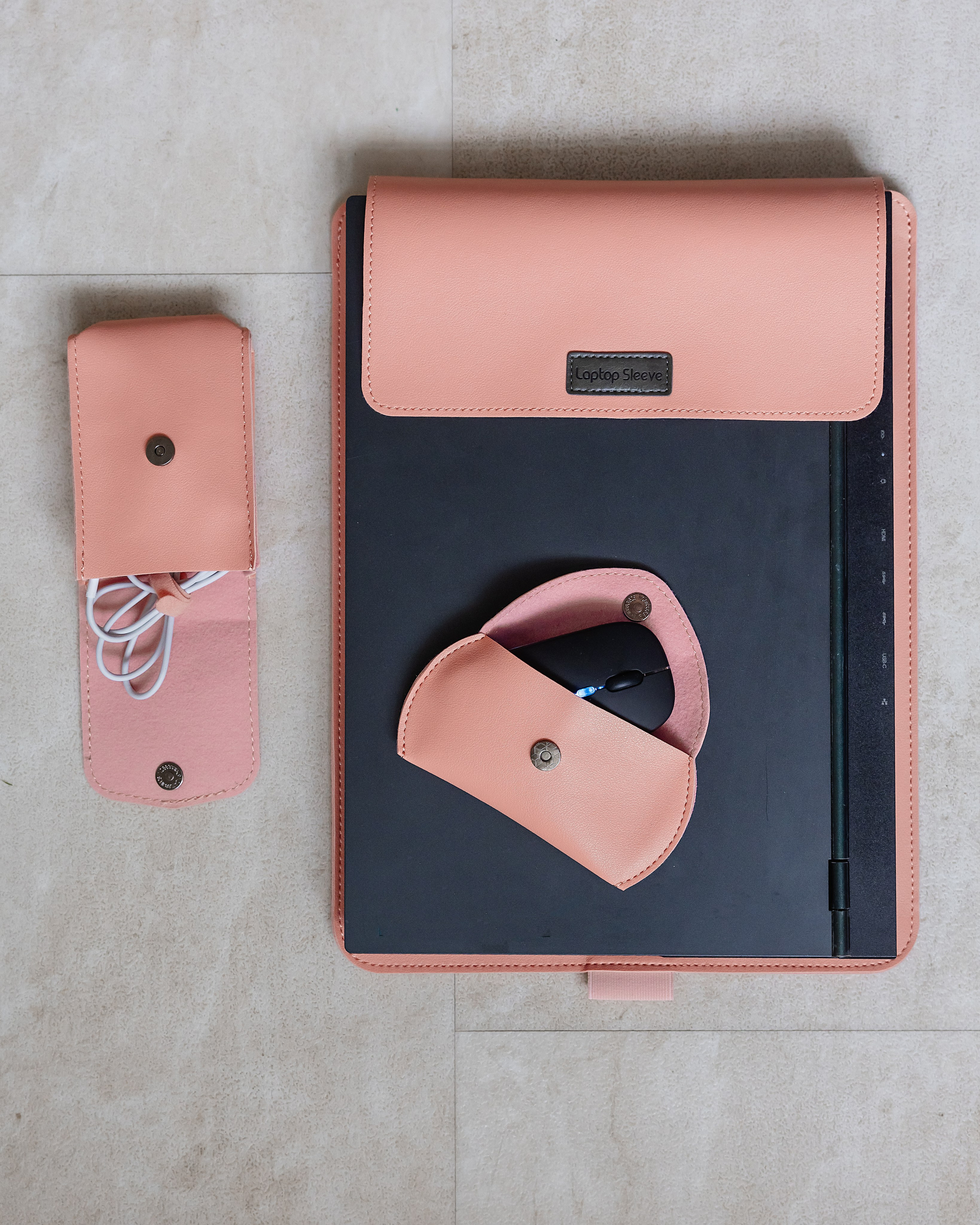 WB: Клавиатуры и чехлы. Фотограф и видеограф в Улан-Удэ: Аюна Габагуева и Артём Шаханов