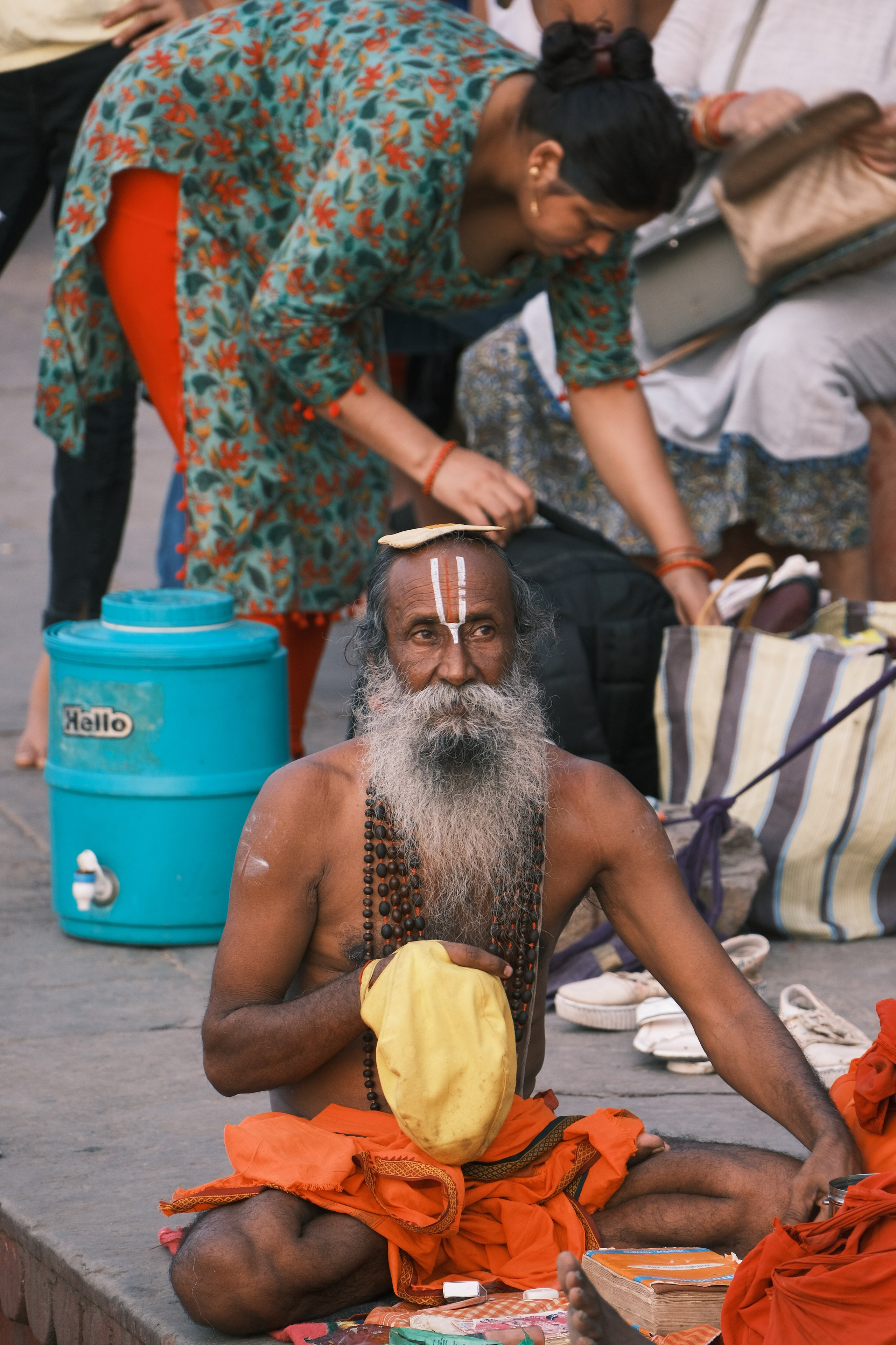 VARANASI. Https://www.instagram.com/paparrazzio