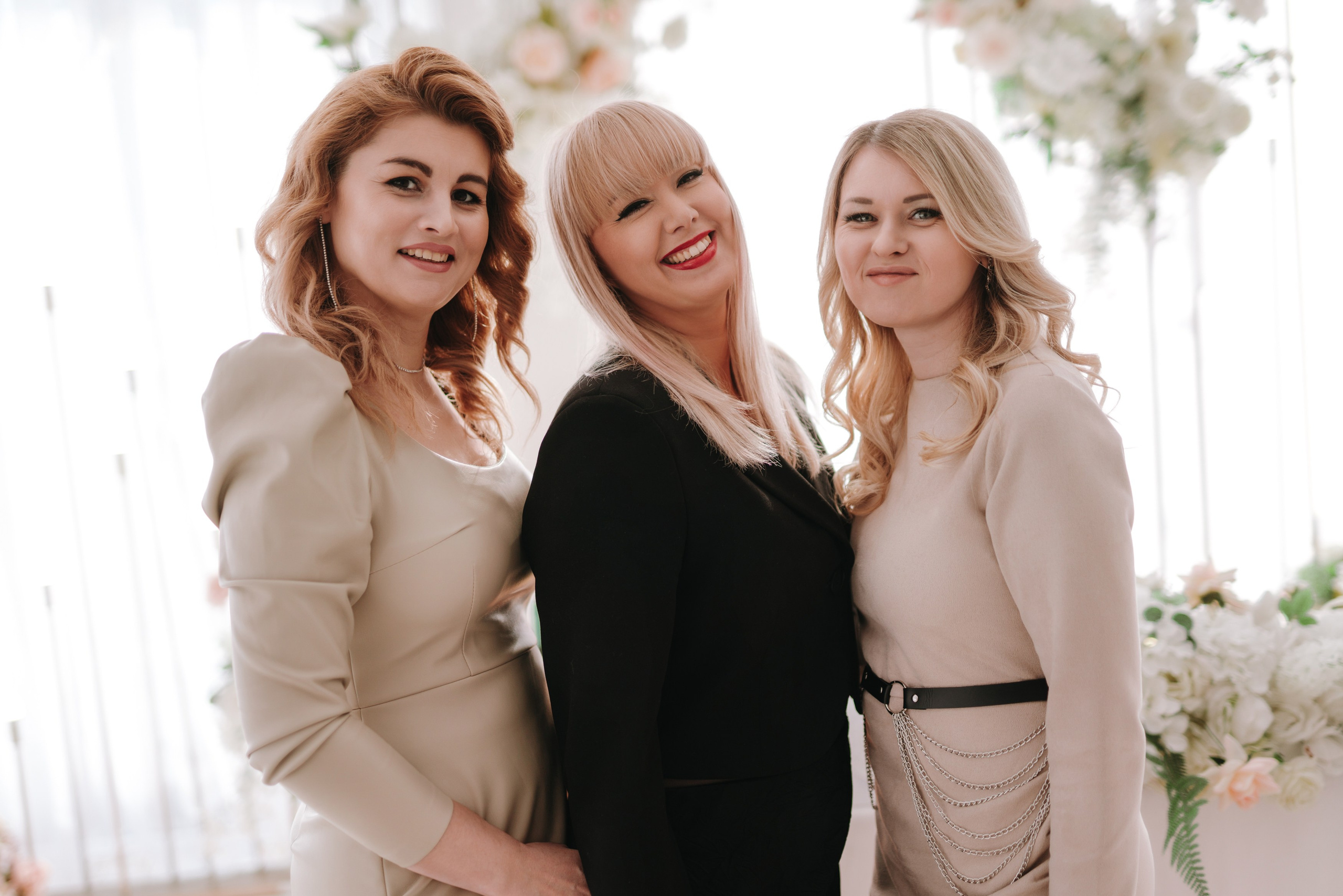 ГРИН ХОЛЛ, ЗАГОРОДНЫЙ КОМПЛЕКС GREEN HALL, БАНКЕТНЫЙ ЗАЛ УФА