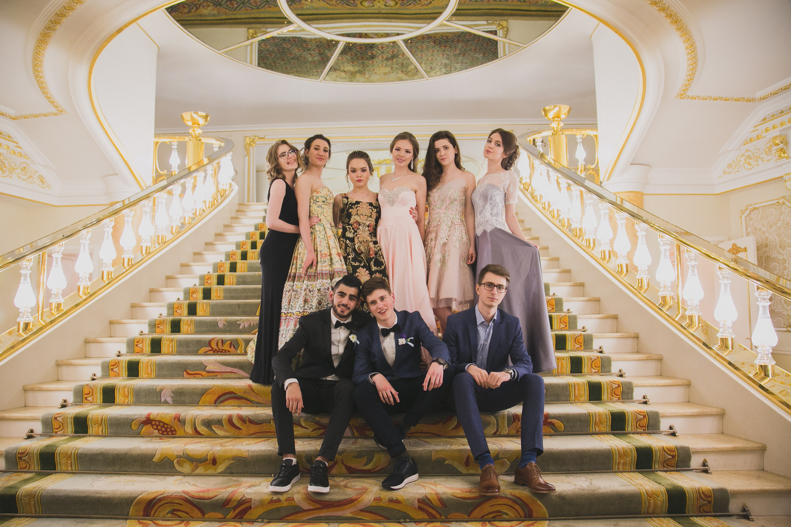 Видеосъемка выпускного утренника в детском саду или школе. Свадебный фотограф видеограф в ЗАГС и на свадьбу целый день Москва и МО