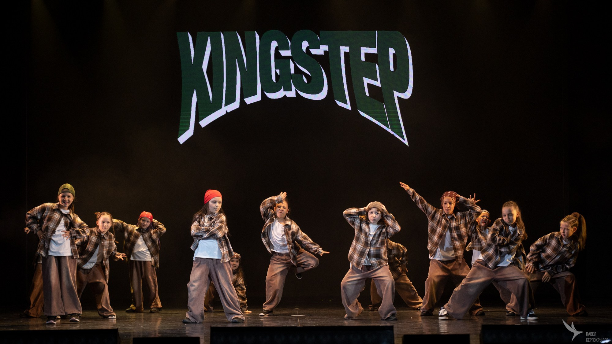 Отчетный концерт студии танца KingStep. Репортажный фотограф в Казани Павел Серпокрылов