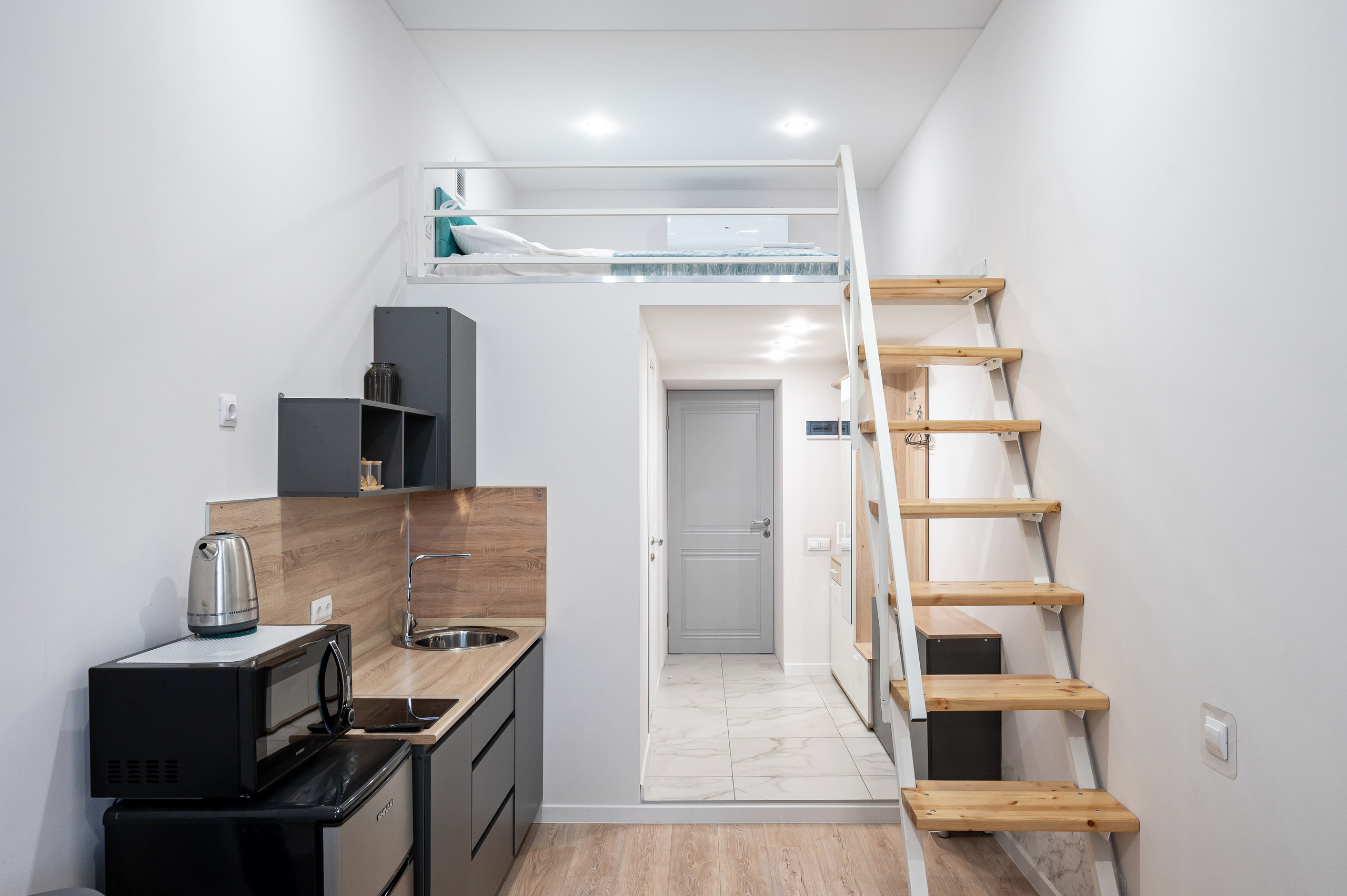 Студия на Коломенской. Интерьерный фотограф. Фото- видеосъемка недвижимости Санкт-Петербург