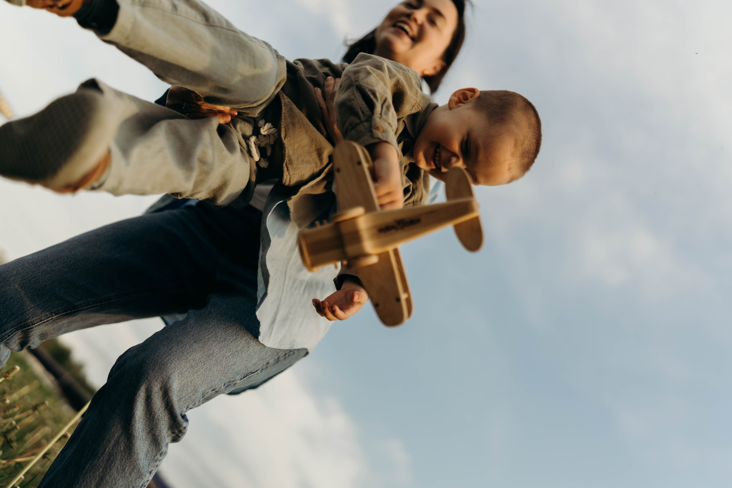 Семейная фотосессия на закате. Семейный и портретный фотограф во Владимире и Суздале