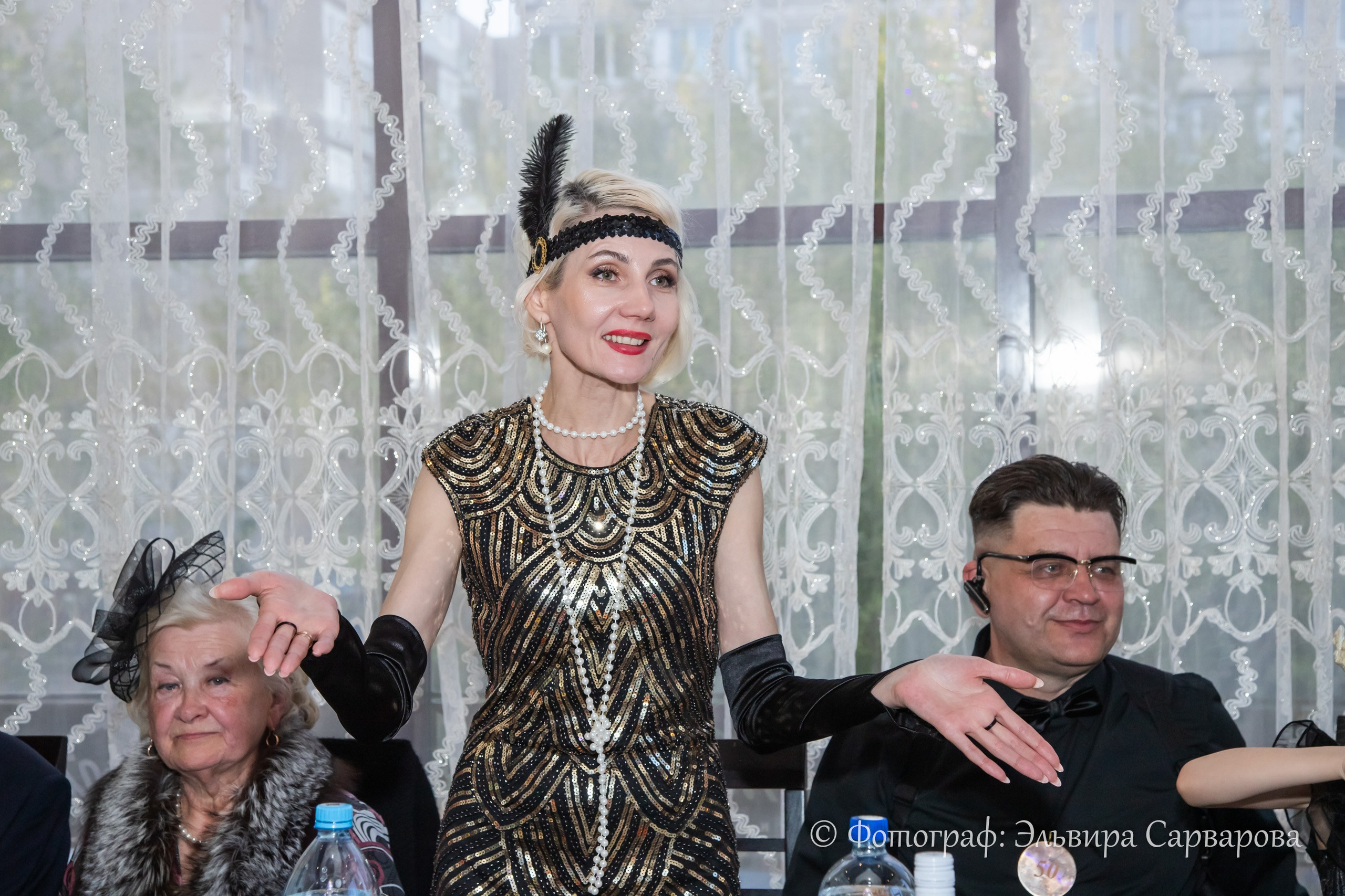 Гангстерская вечеринка в стиле 1920-х. Репортажный Фотограф