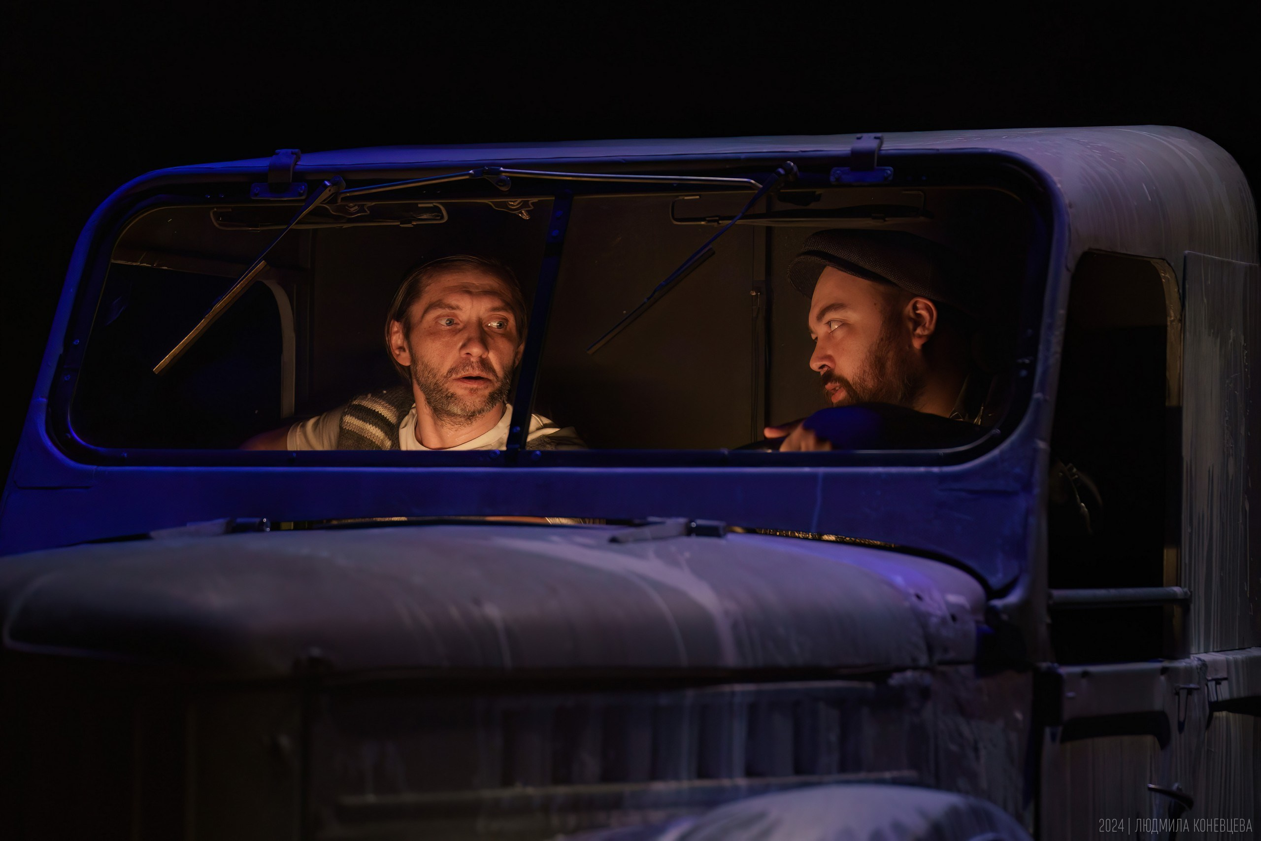 «Свет­лые души, или О том, как на­пи­сать рас­сказ», режиссер Михаил Крылов, Мастерская Петра Фоменко. Театральная фотография