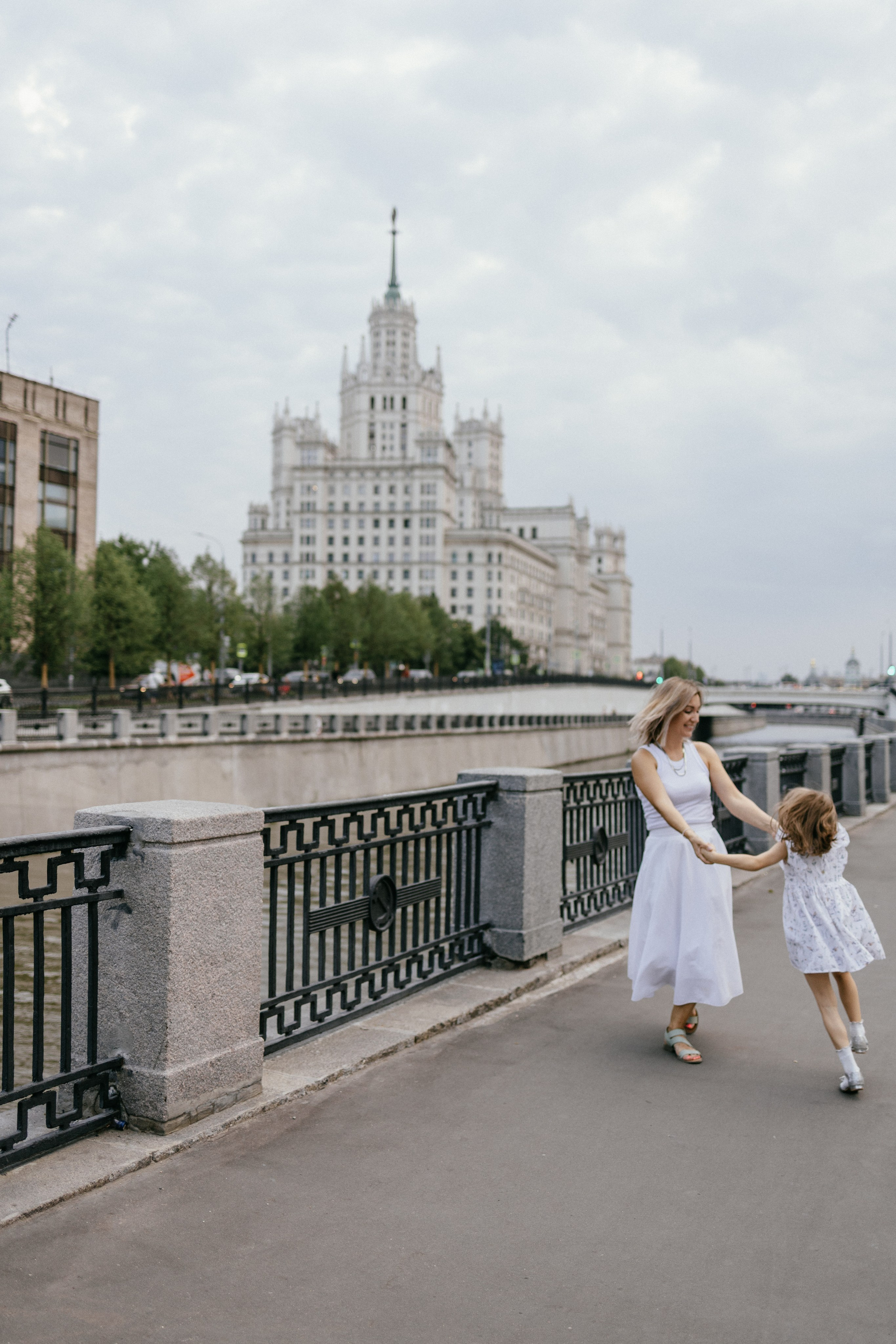 Москва вишневая. Семейный и детский фотограф в Санкт-Петербурге — Лаврова Ольга