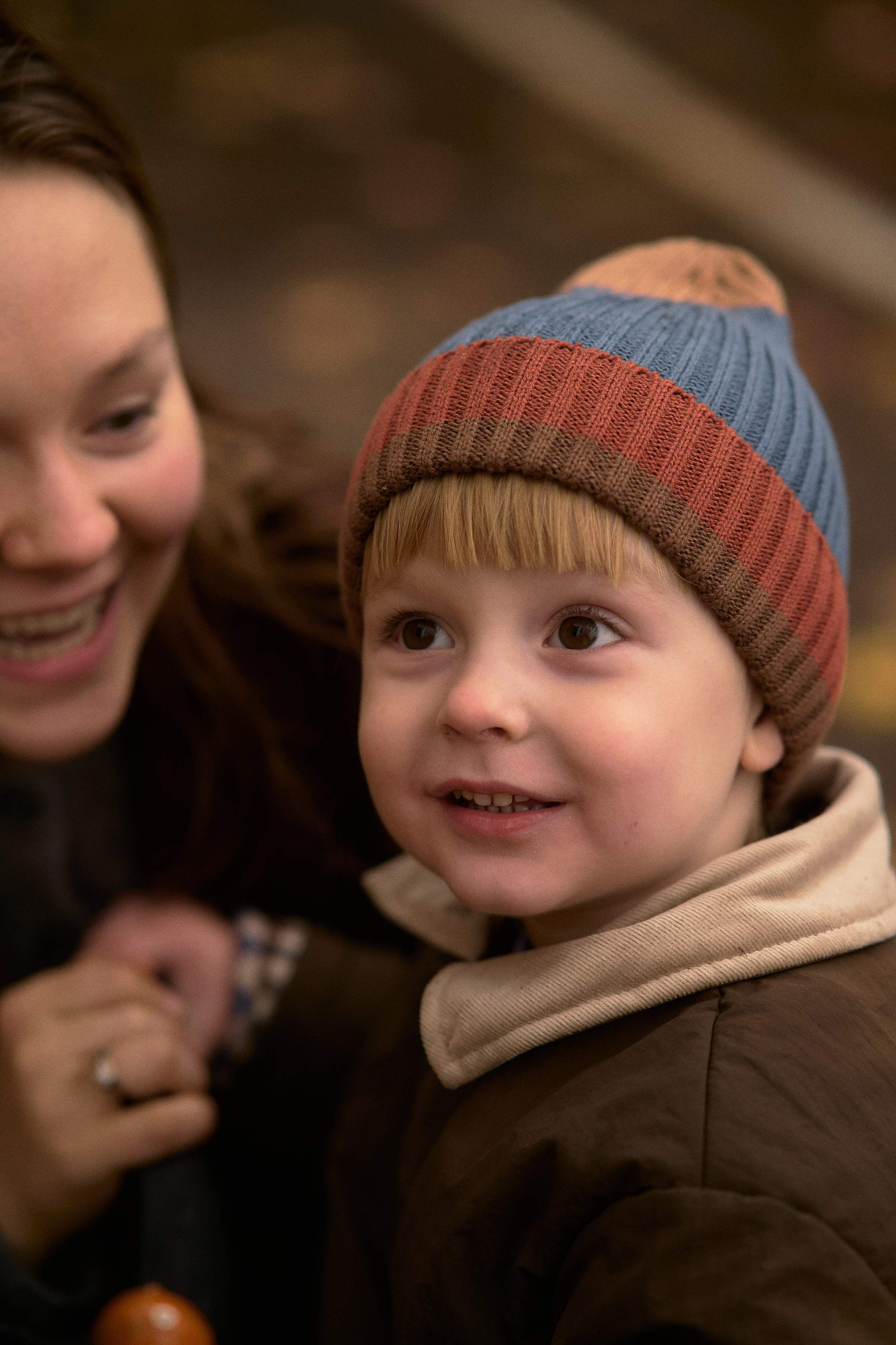 Света и Илюша под дождём. Семейный и свадебный lifestyle-фотограф в Москве Мария Петрова