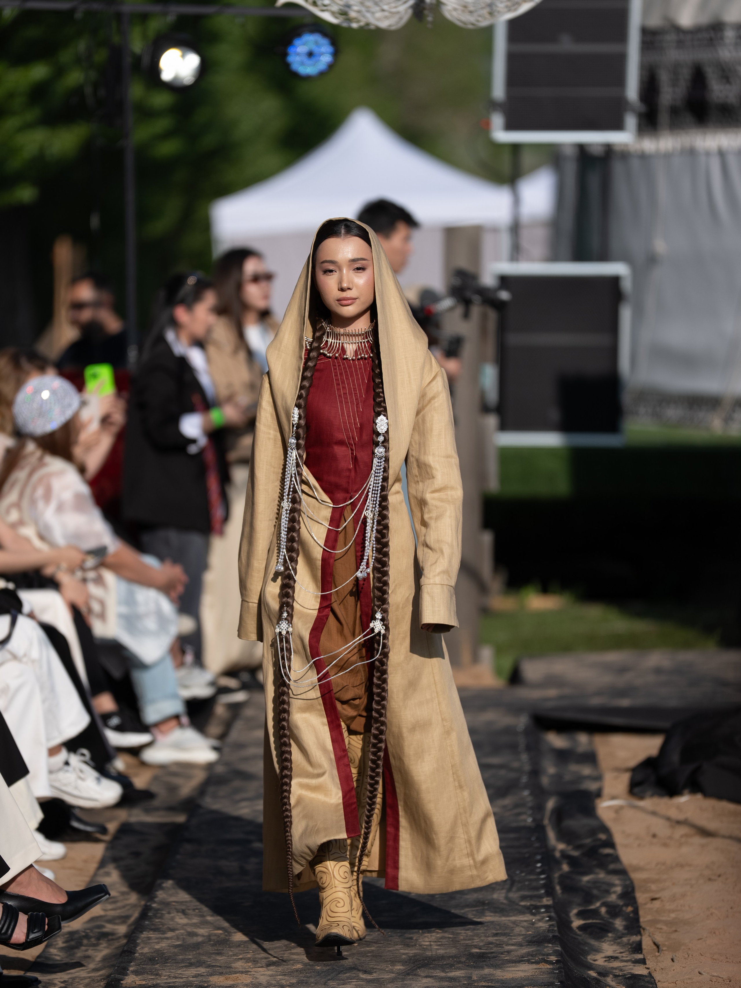 Designer Dariya Kuatzhan. Сайт Алматинского НЮ АРТ, будуар и фэшн фотографа Дениса Карпенко